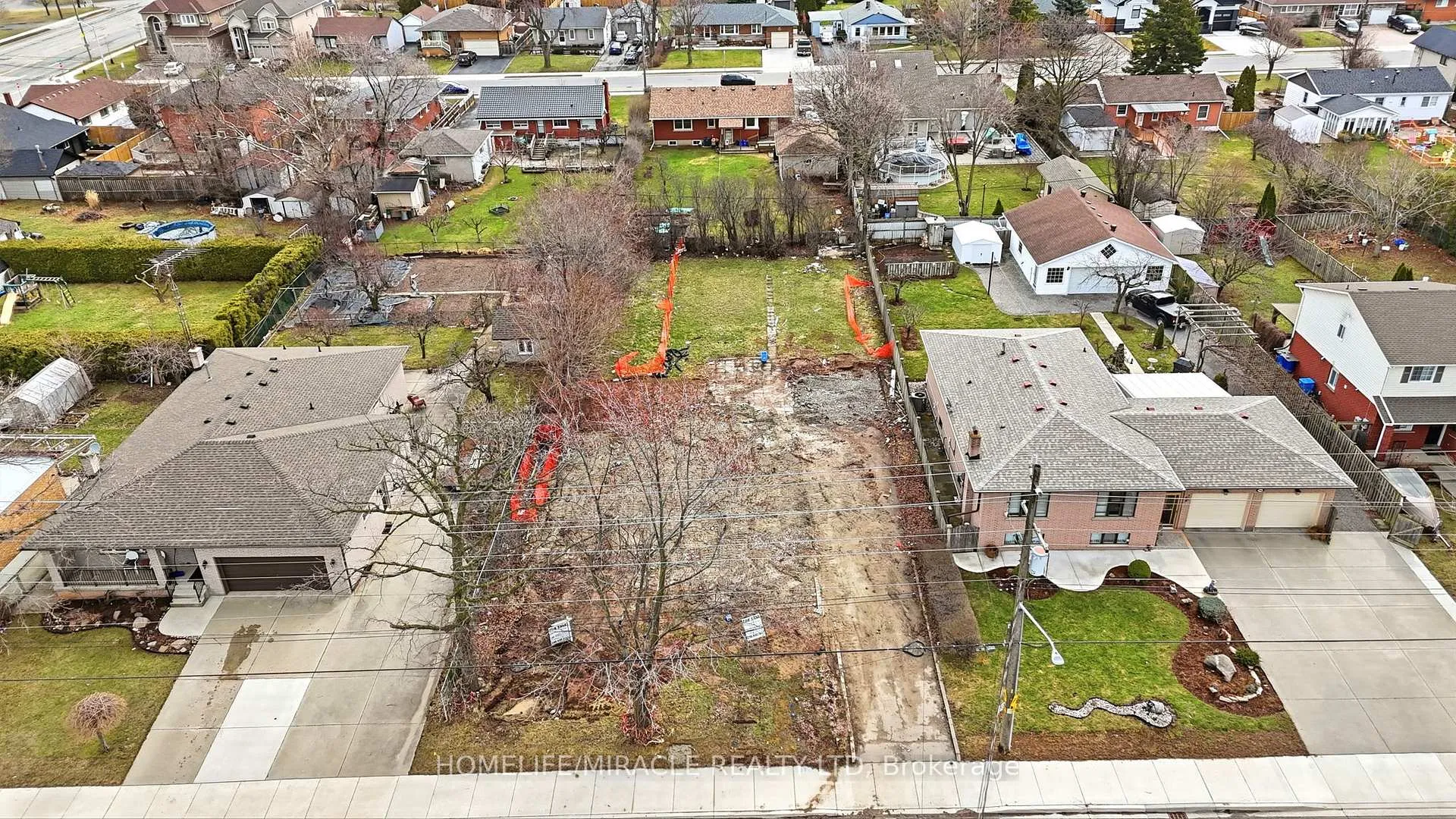 Photo 2 of Unit Part 1, 290 Dewitt Road, Hamilton, Stoney Creek — HOMEH