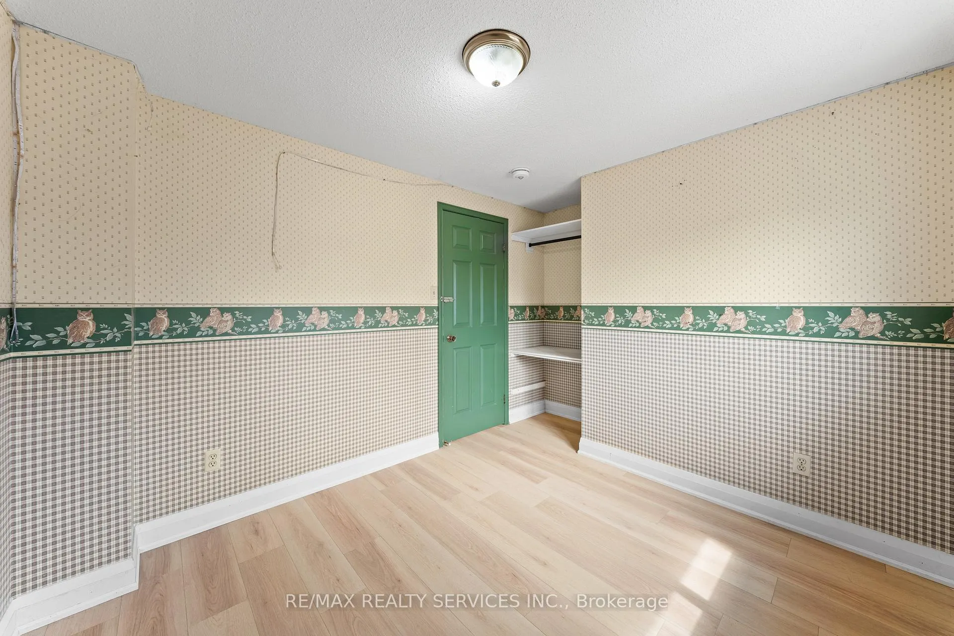 Photo 35 of 41 Tanager Square, Brampton, Heart Lake West — HOMEH