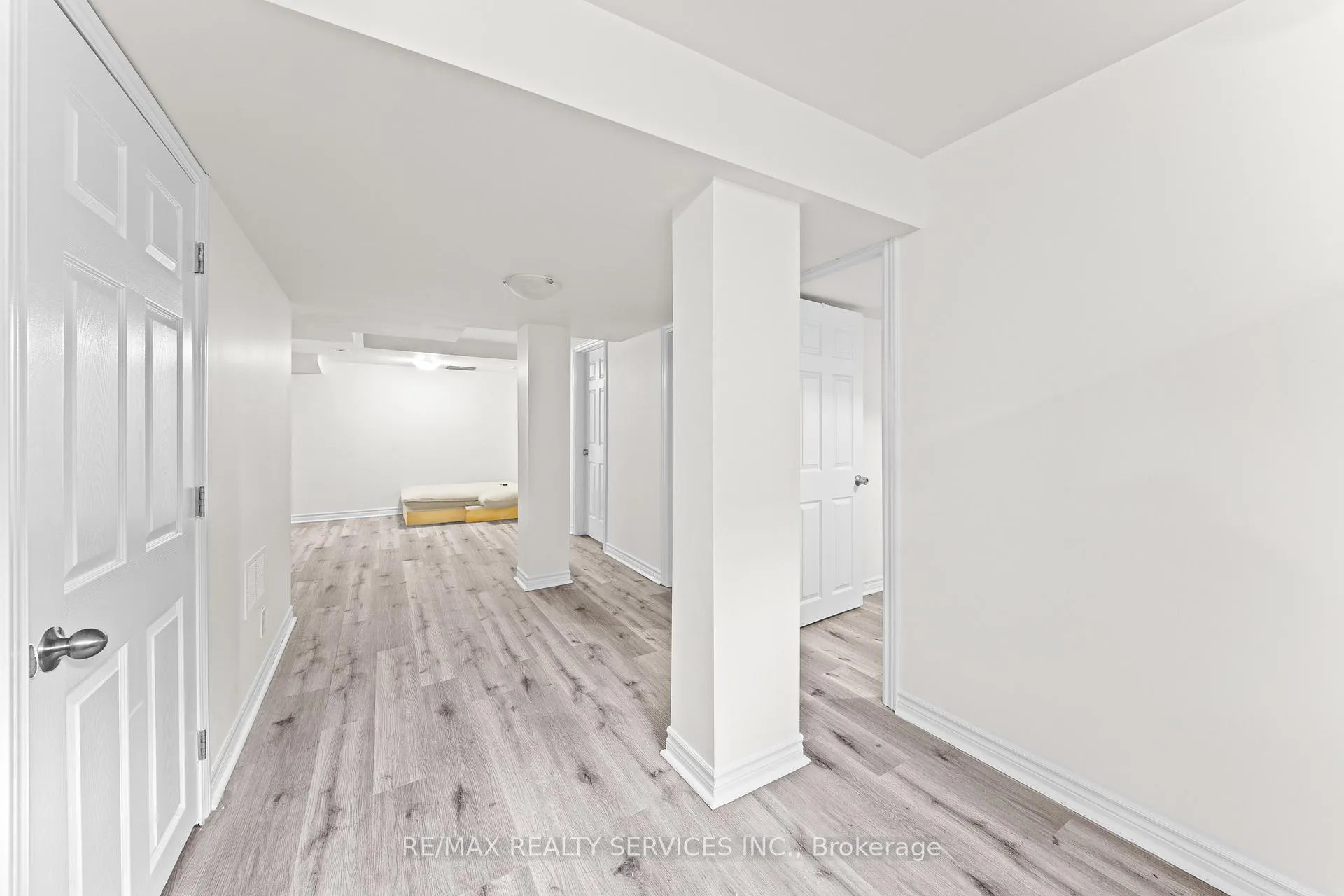 Photo 39 of 41 Tanager Square, Brampton, Heart Lake West — HOMEH