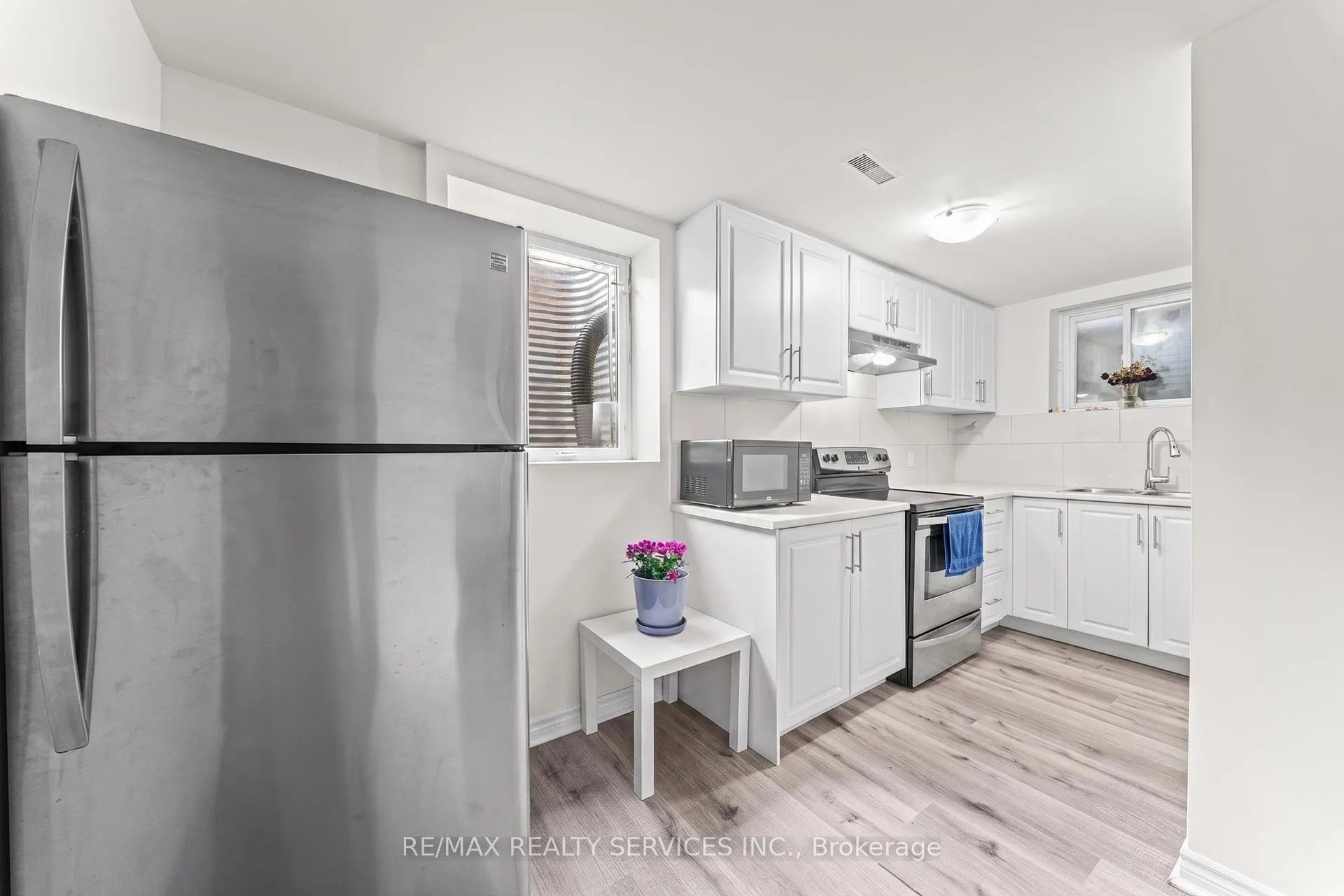 Photo 42 of 41 Tanager Square, Brampton, Heart Lake West — HOMEH