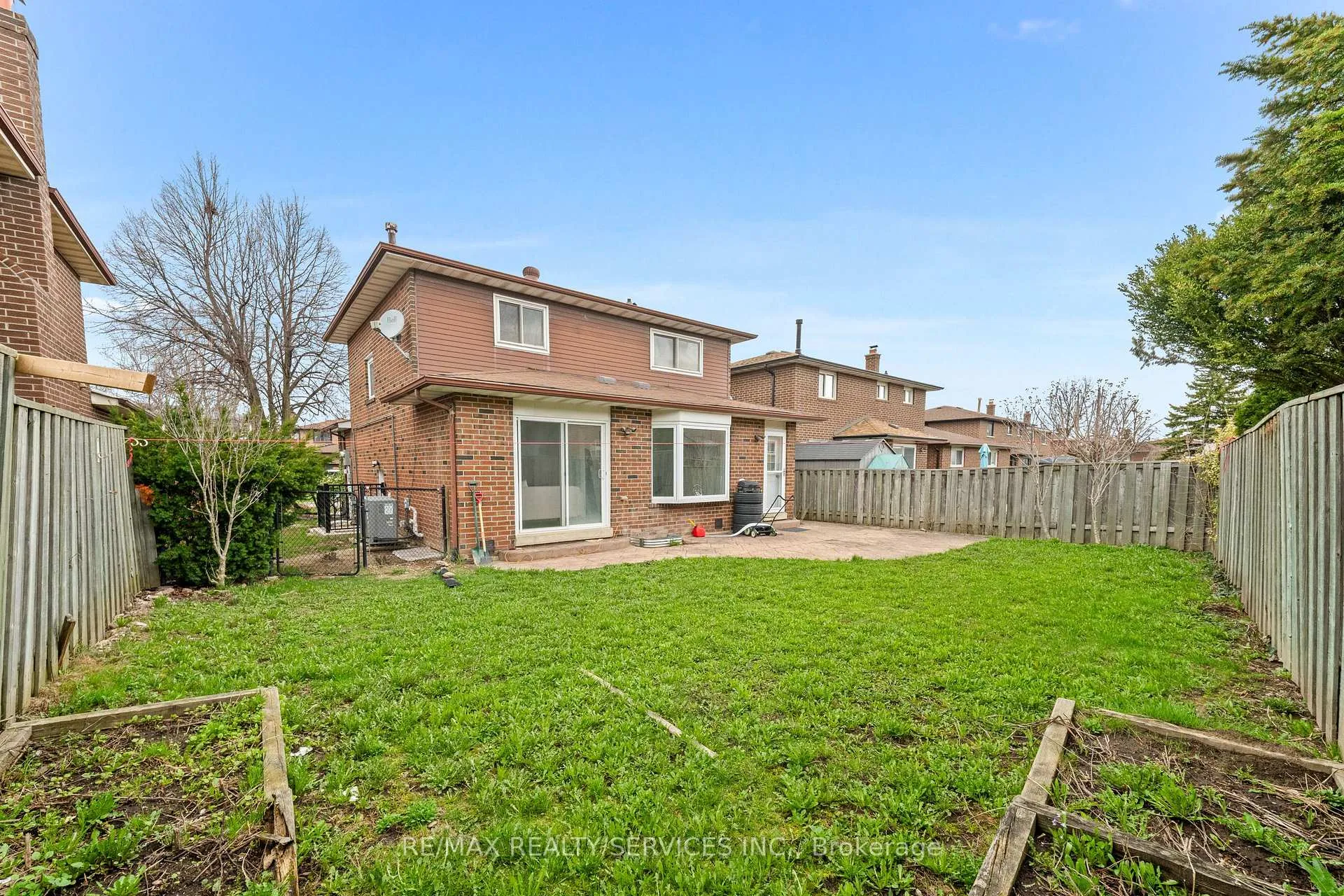 Photo 48 of 41 Tanager Square, Brampton, Heart Lake West — HOMEH