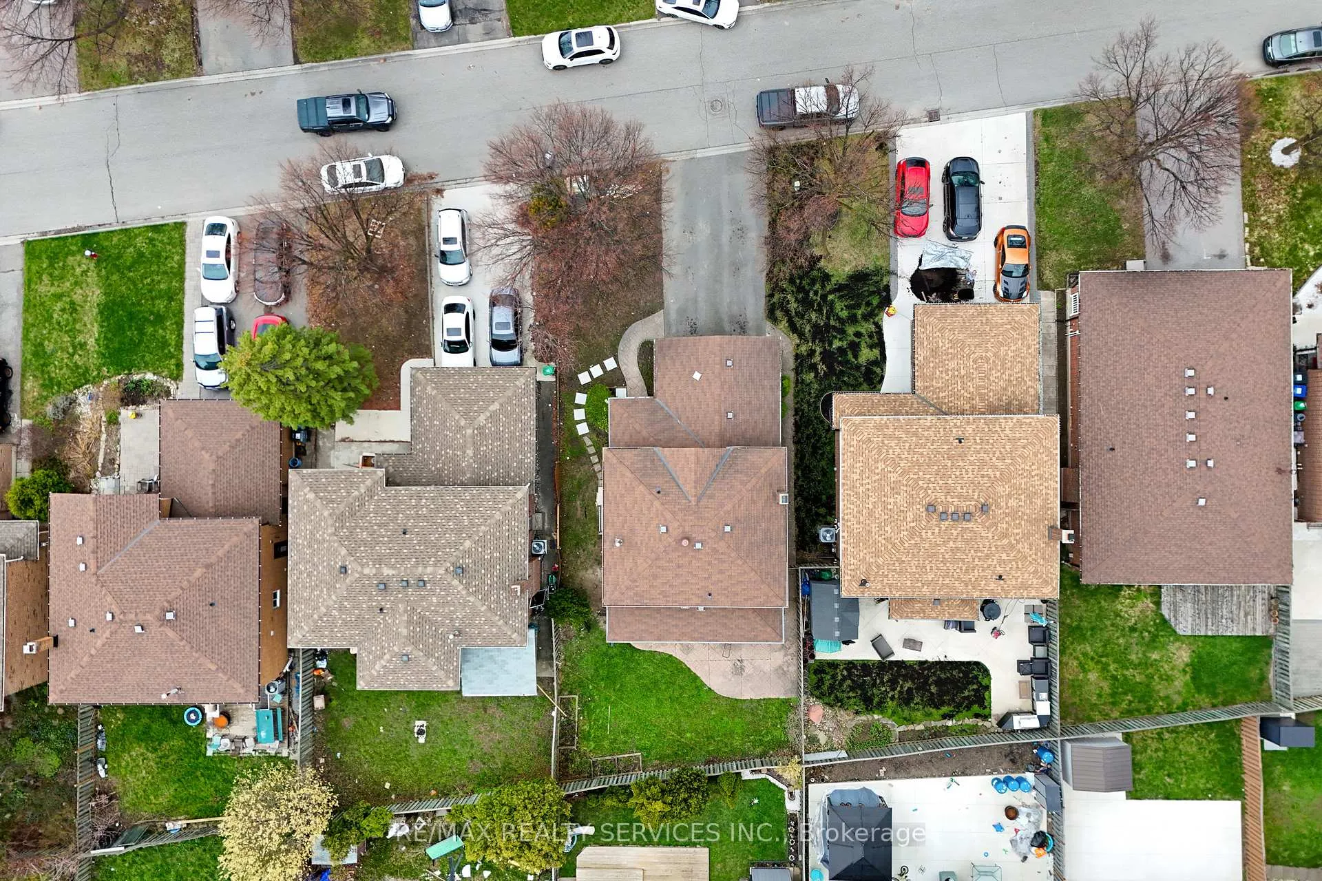 Photo 49 of 41 Tanager Square, Brampton, Heart Lake West — HOMEH