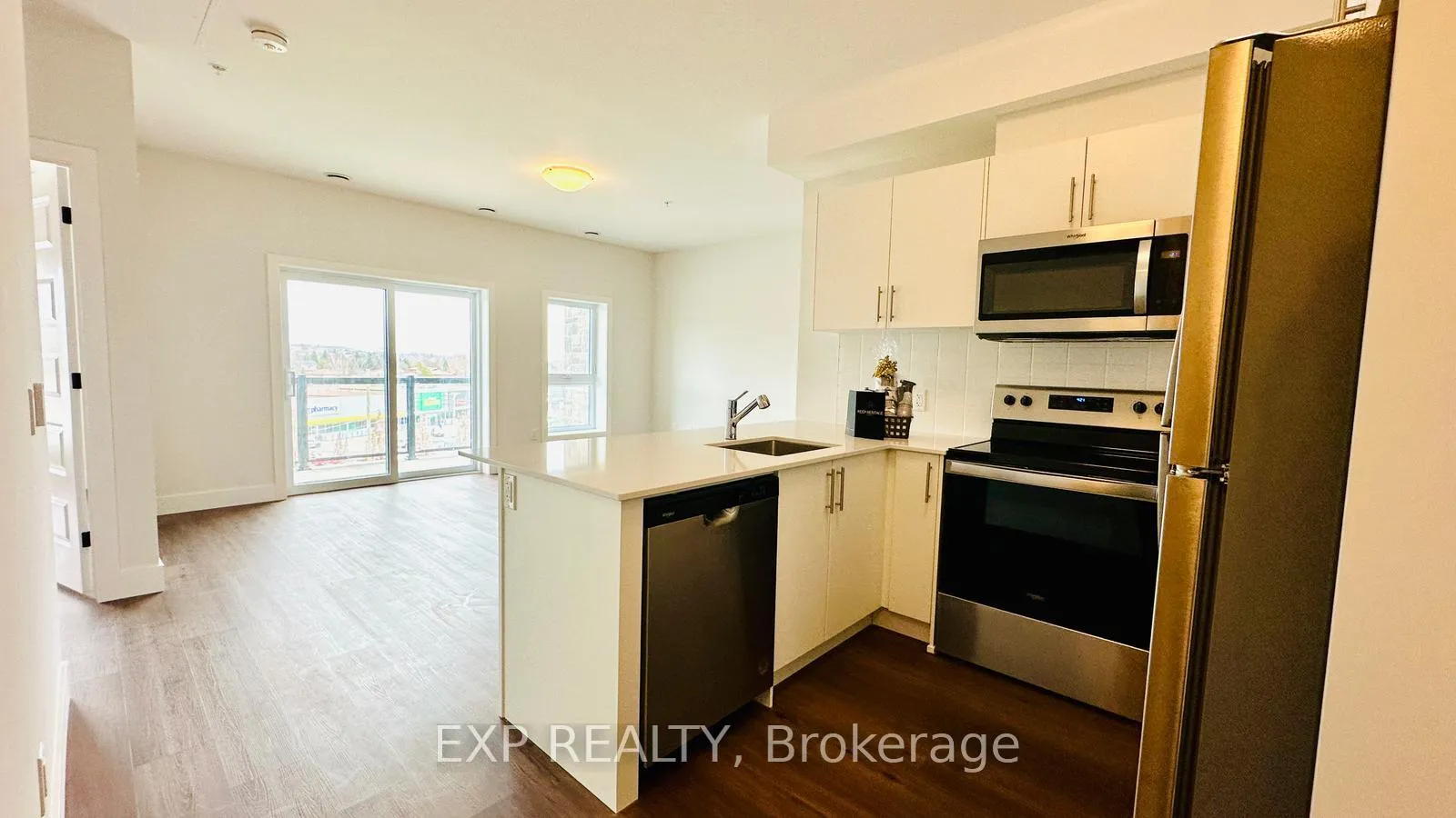 Photo 2 of Unit 611, 1000 Lackner Place, Kitchener — HOMEH