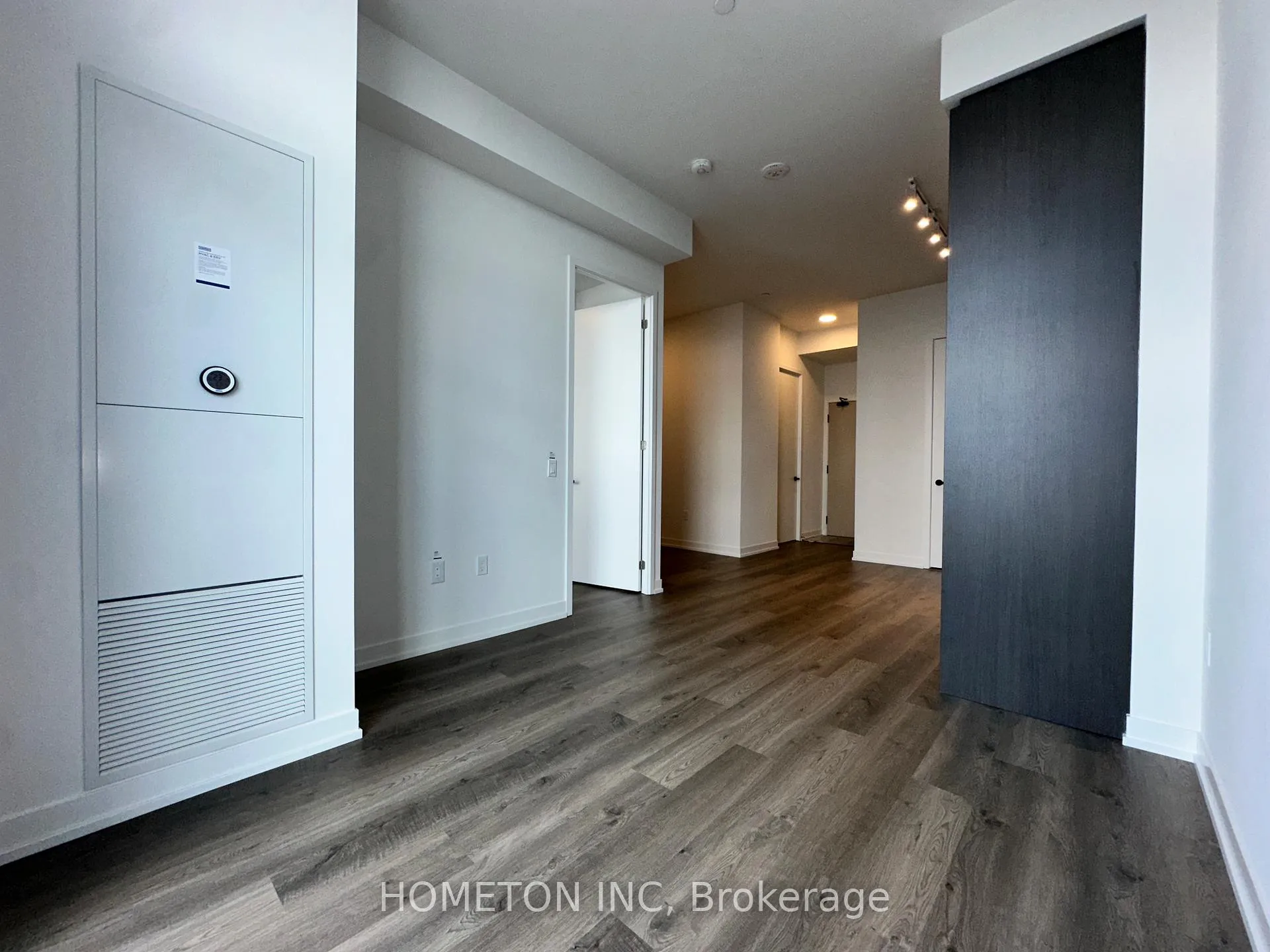 Photo 3 of Unit 2110, 195 Commerce Street, Vaughan, Vaughan Corporate Centre — HOMEH
