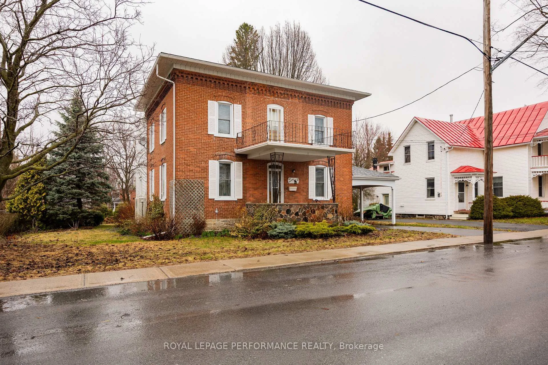 Photo 3 of 11 Peter Street, North Glengarry, Maxville — HOMEH