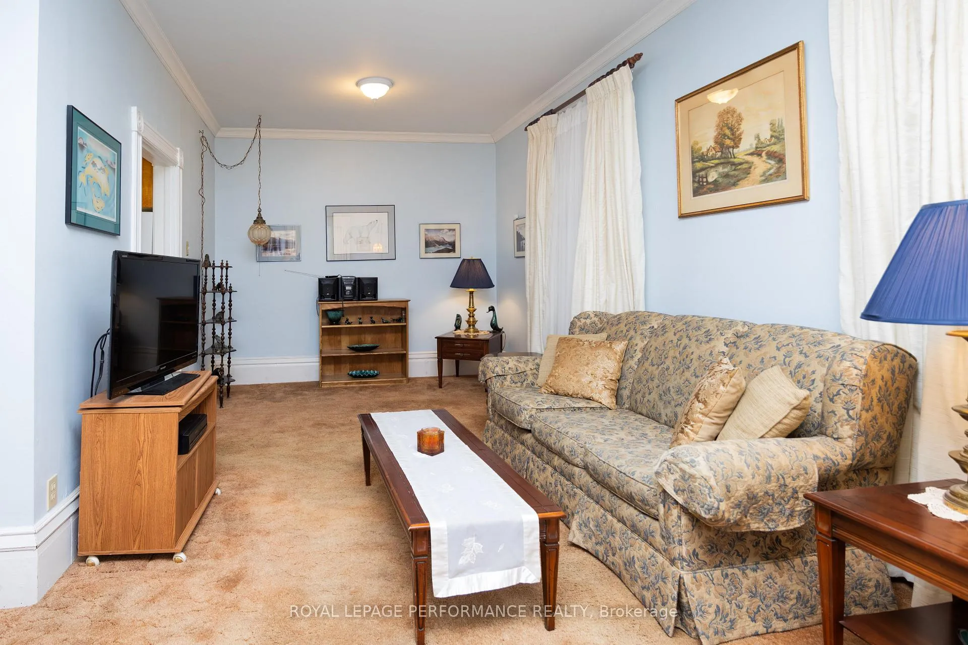 Photo 4 of 11 Peter Street, North Glengarry, Maxville — HOMEH