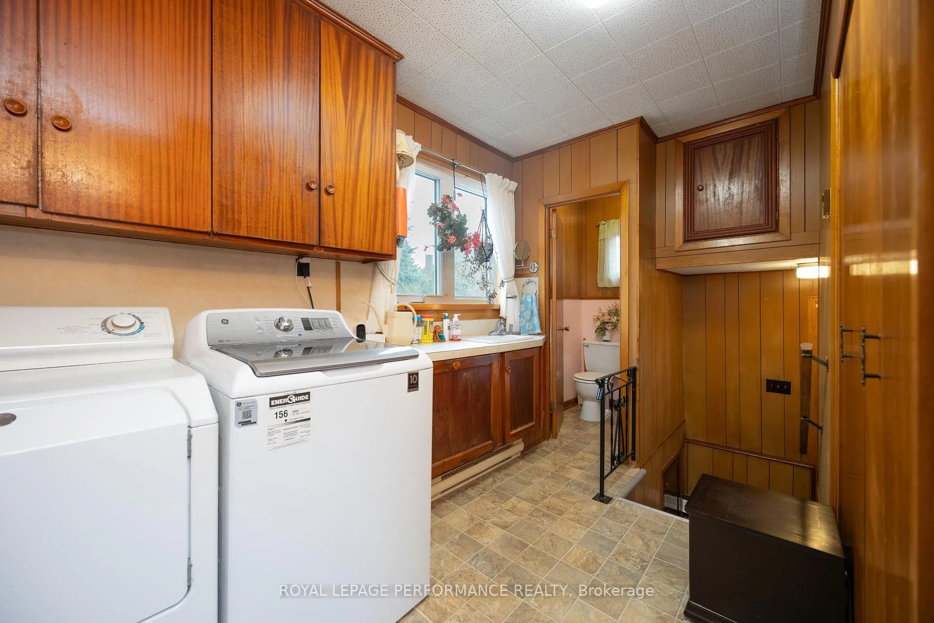 Photo 13 of 11 Peter Street, North Glengarry, Maxville — HOMEH