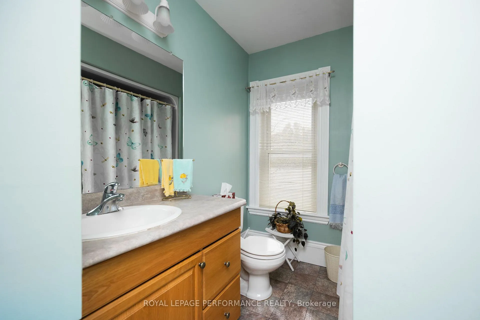 Photo 25 of 11 Peter Street, North Glengarry, Maxville — HOMEH