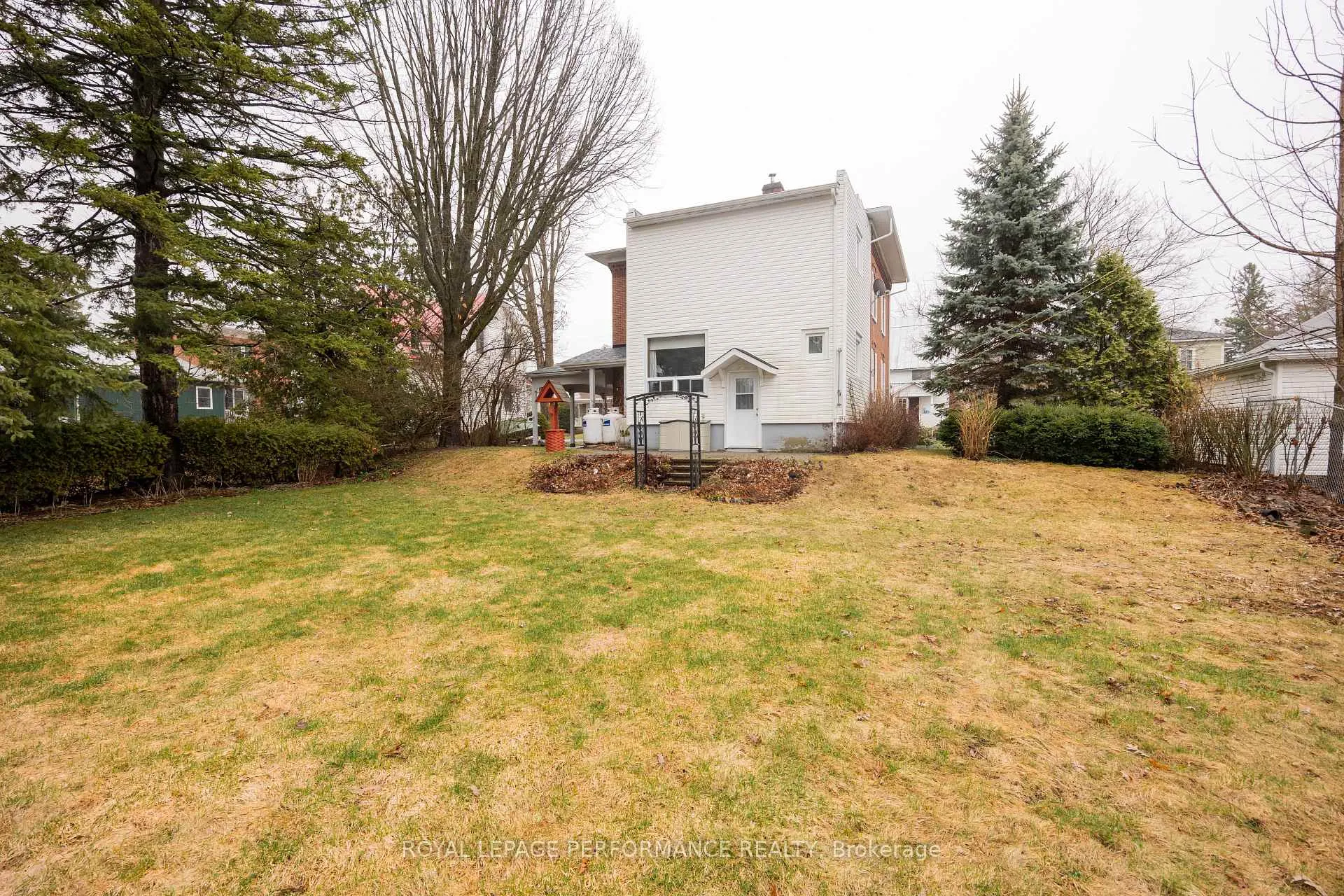 Photo 27 of 11 Peter Street, North Glengarry, Maxville — HOMEH