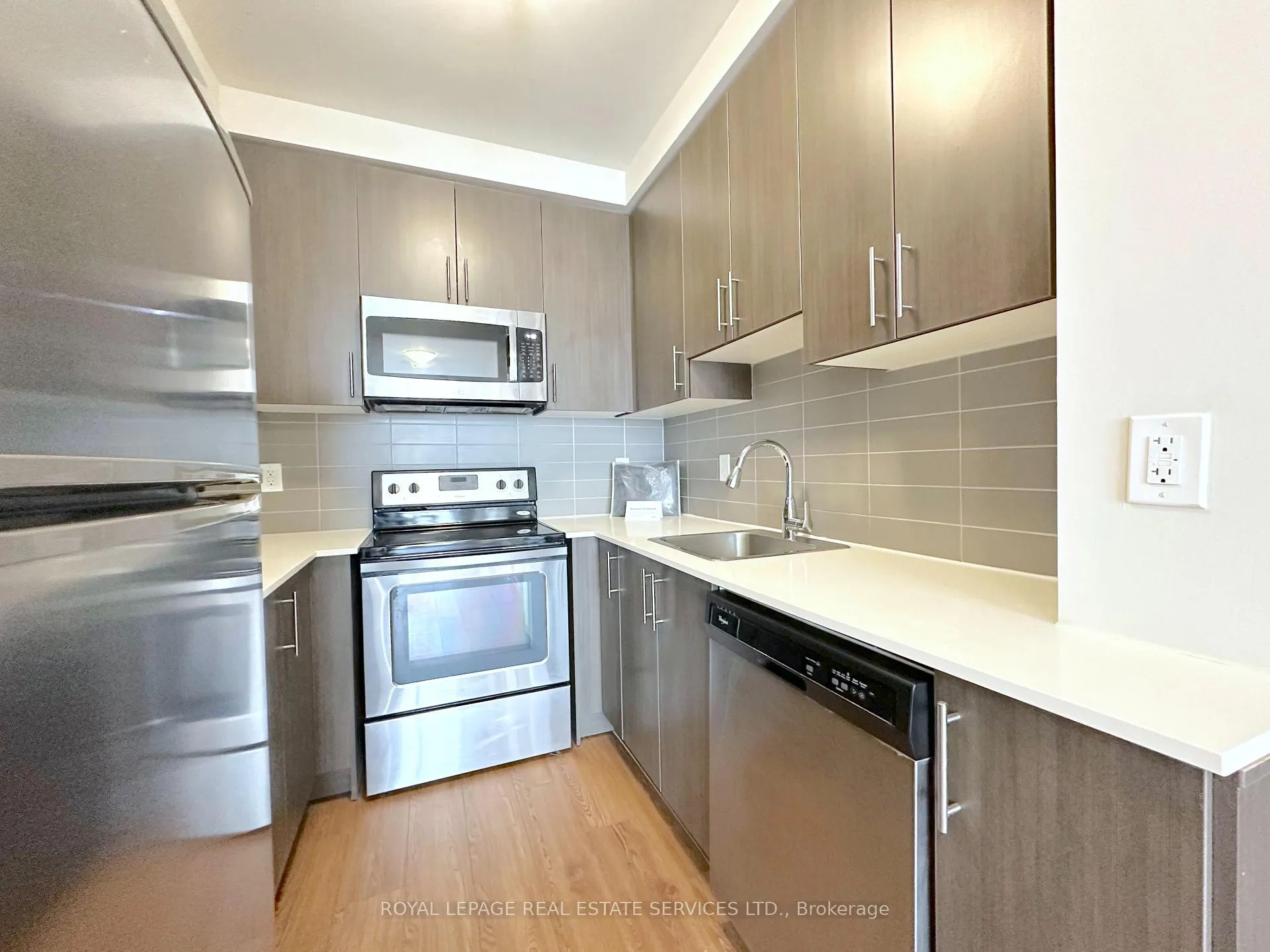 Photo 5 of Unit PH01, 188 Clark Boulevard, Brampton, Queen Street Corridor — HOMEH