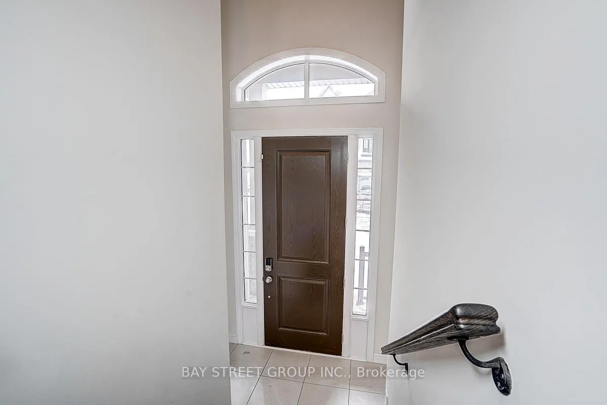 Photo 2 of 19 Morrison Crescent, Whitby, Rural Whitby — HOMEH