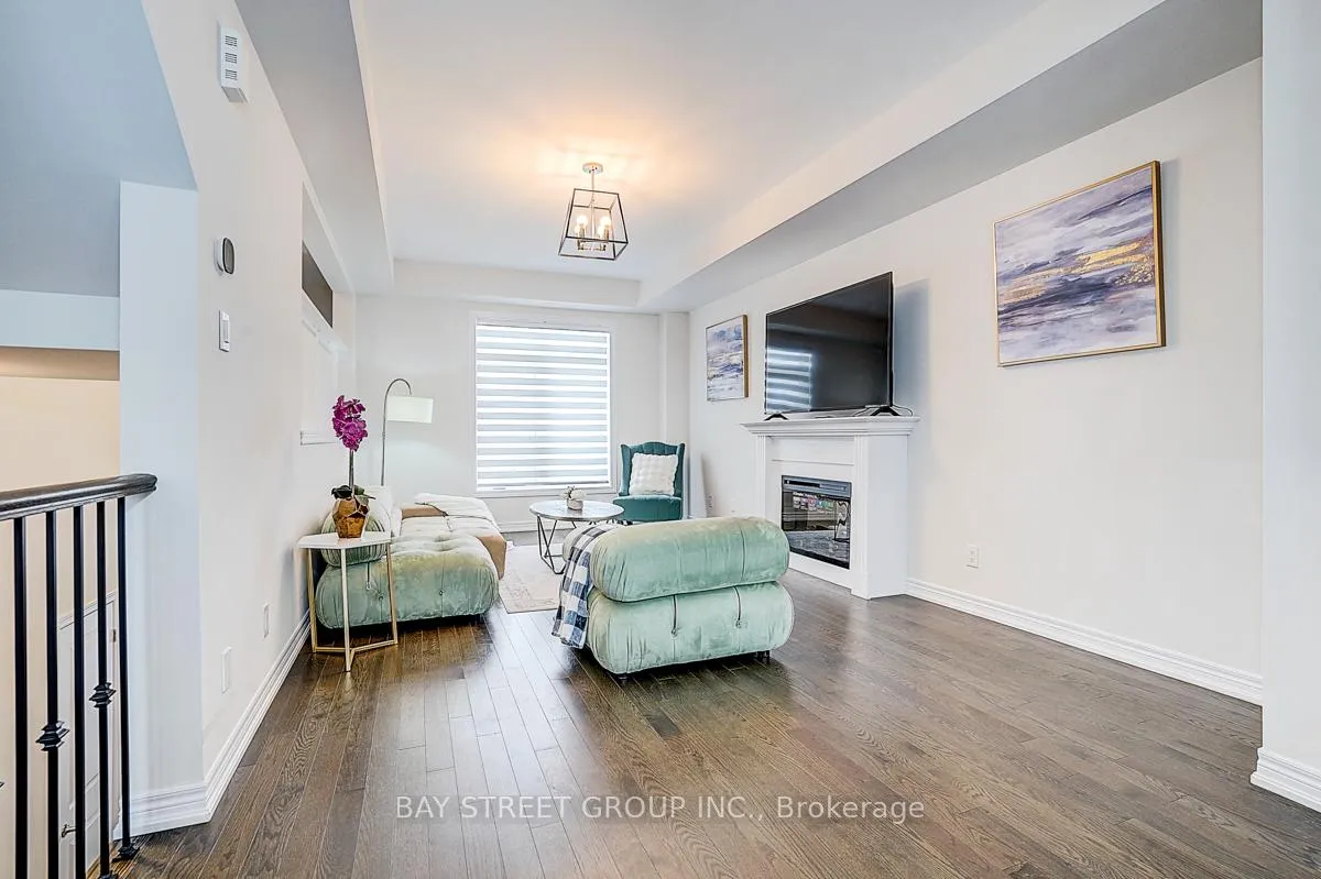 Photo 12 of 19 Morrison Crescent, Whitby, Rural Whitby — HOMEH