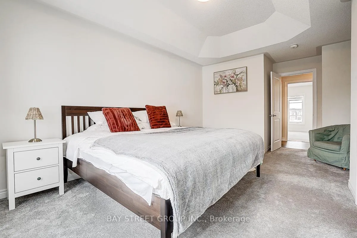 Photo 17 of 19 Morrison Crescent, Whitby, Rural Whitby — HOMEH