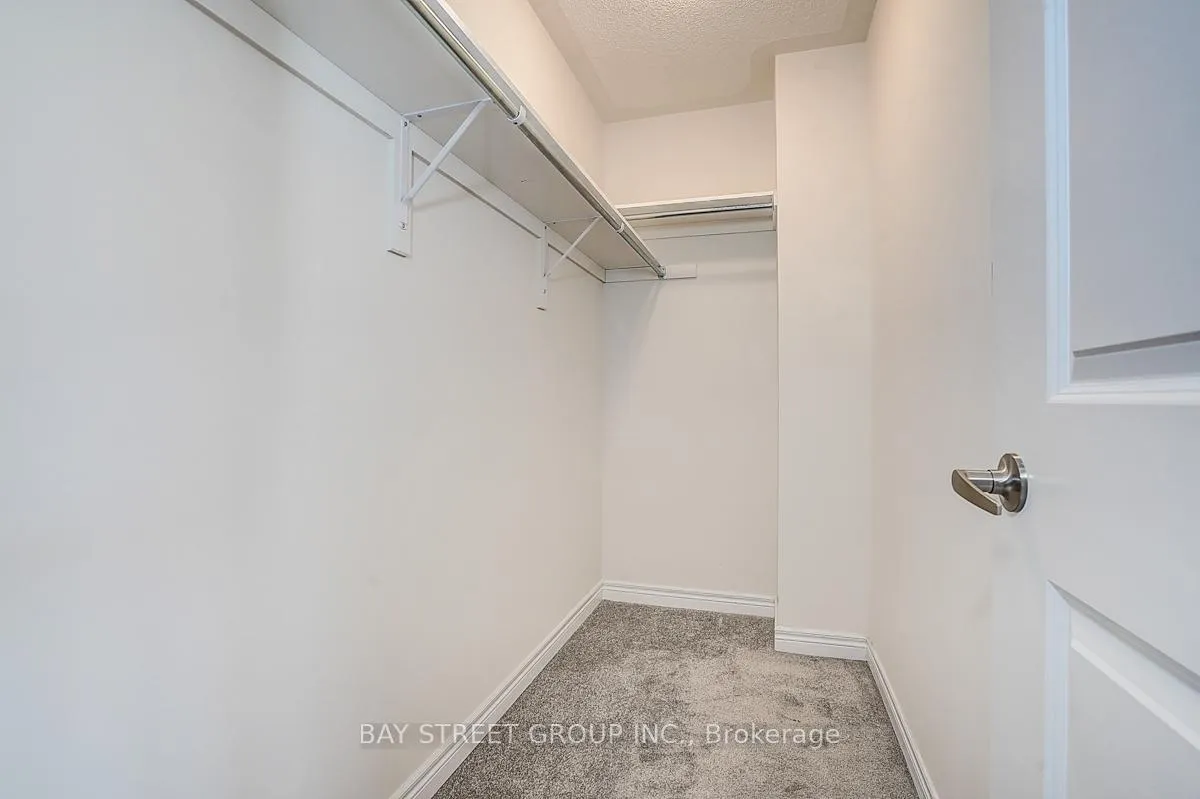 Photo 21 of 19 Morrison Crescent, Whitby, Rural Whitby — HOMEH