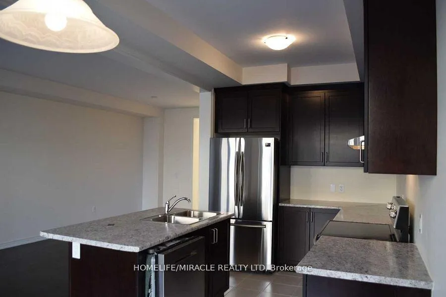 Photo 6 of 3 Talence Drive, Hamilton, Stoney Creek Mountain — HOMEH