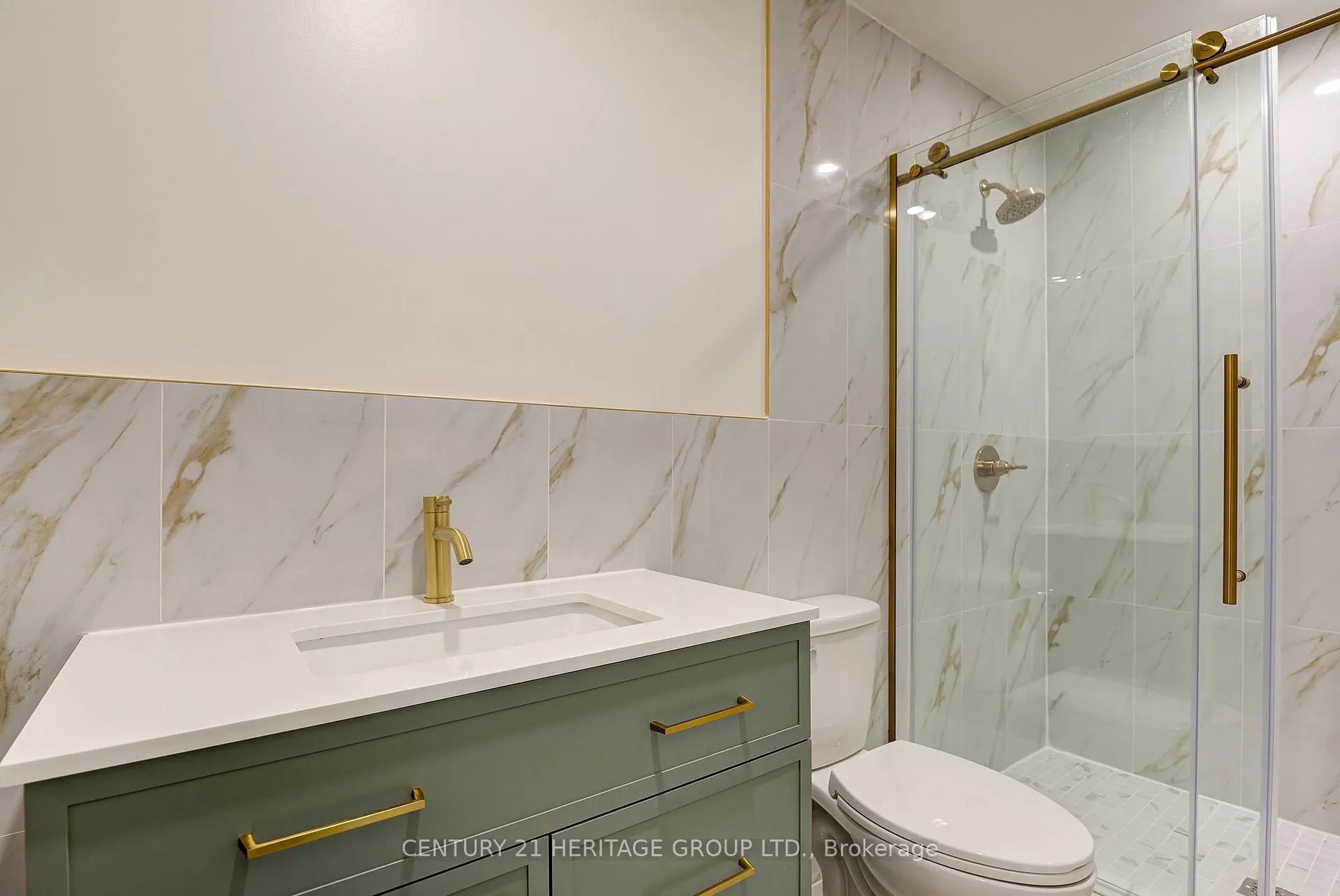 Photo 13 of 139 Strathcona Crescent, Kitchener — HOMEH