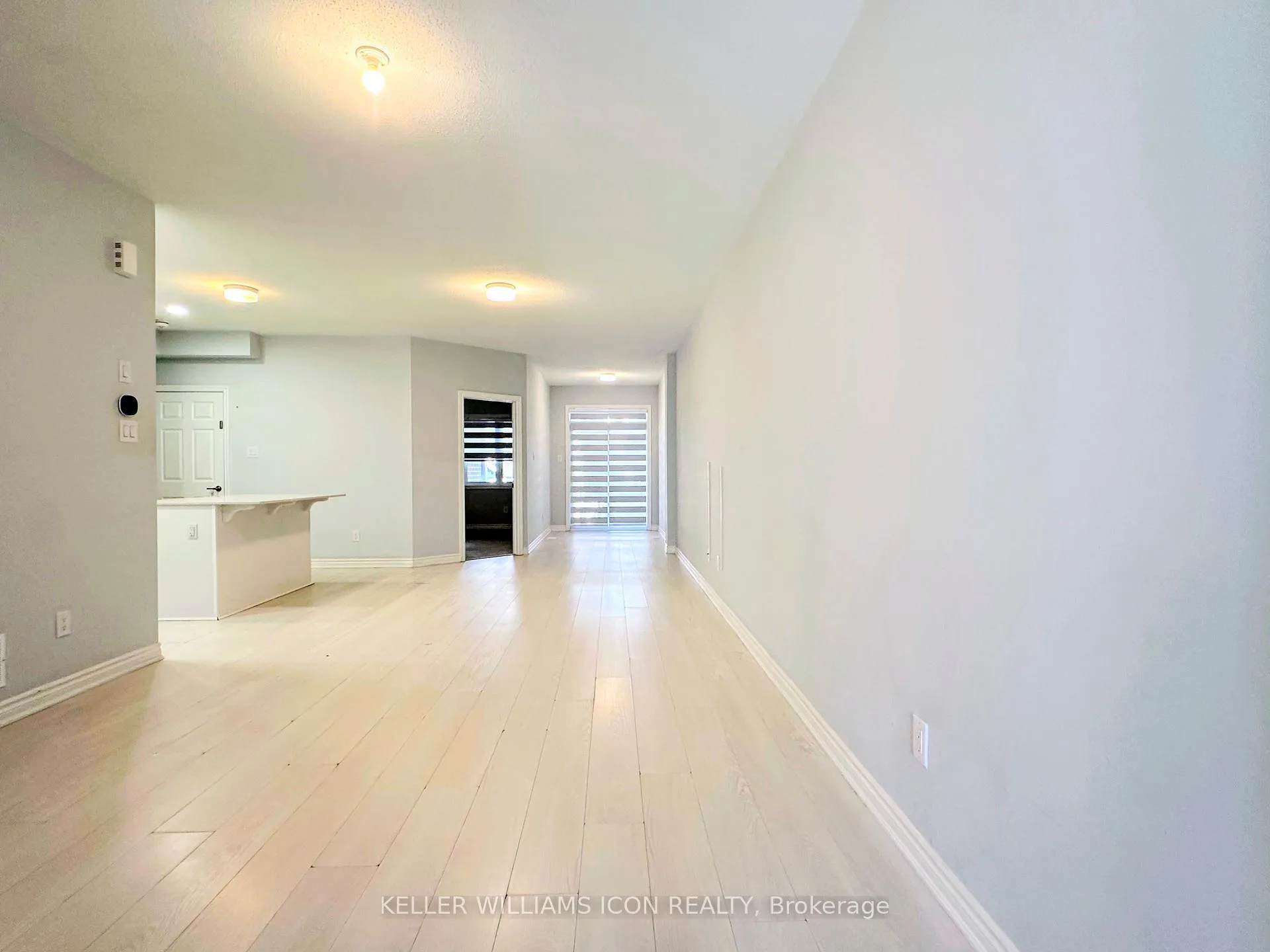 Photo 3 of 193 Anthracite Drive, Ottawa, Barrhaven - Heritage Park — HOMEH