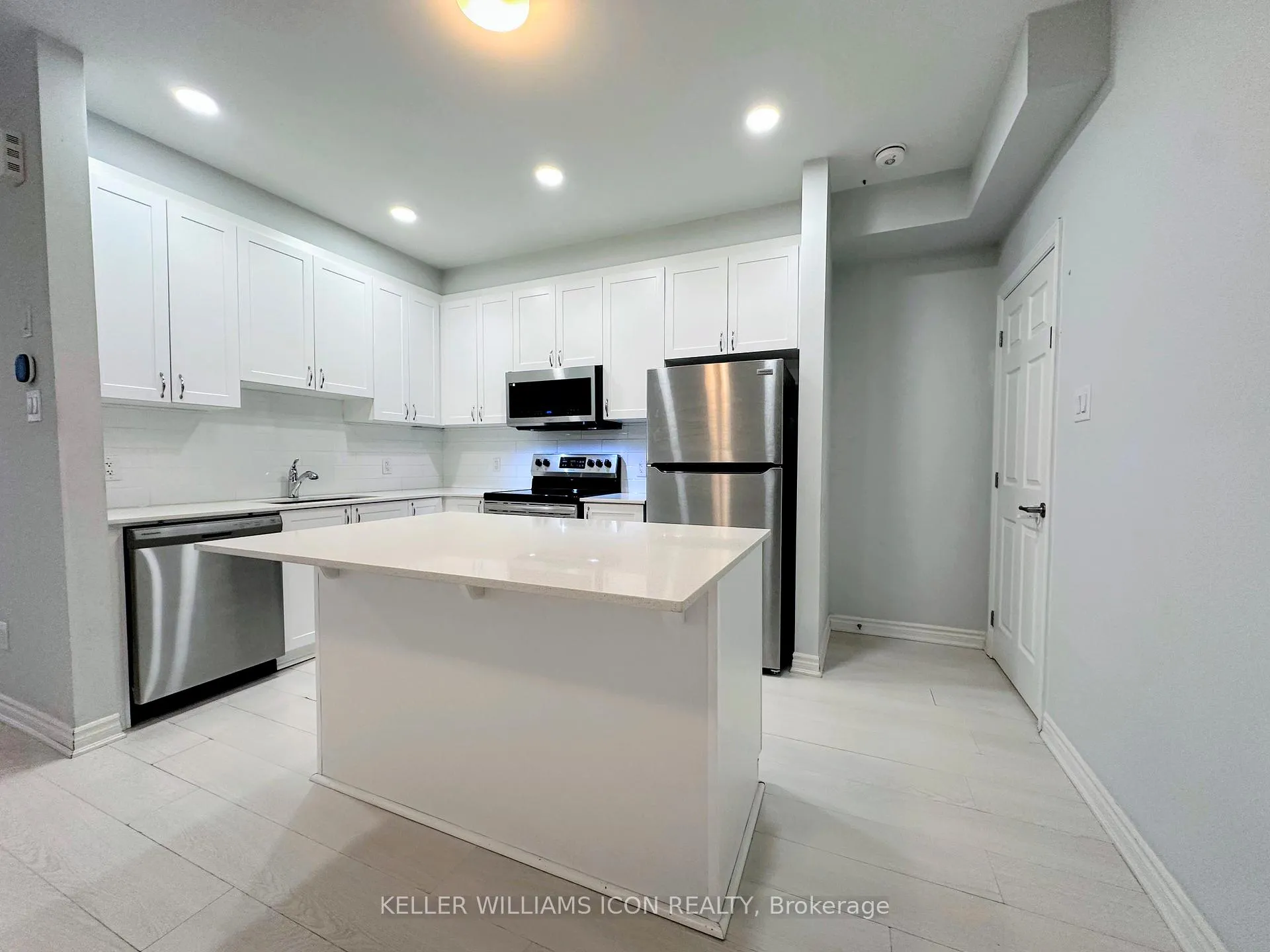Photo 7 of 193 Anthracite Drive, Ottawa, Barrhaven - Heritage Park — HOMEH