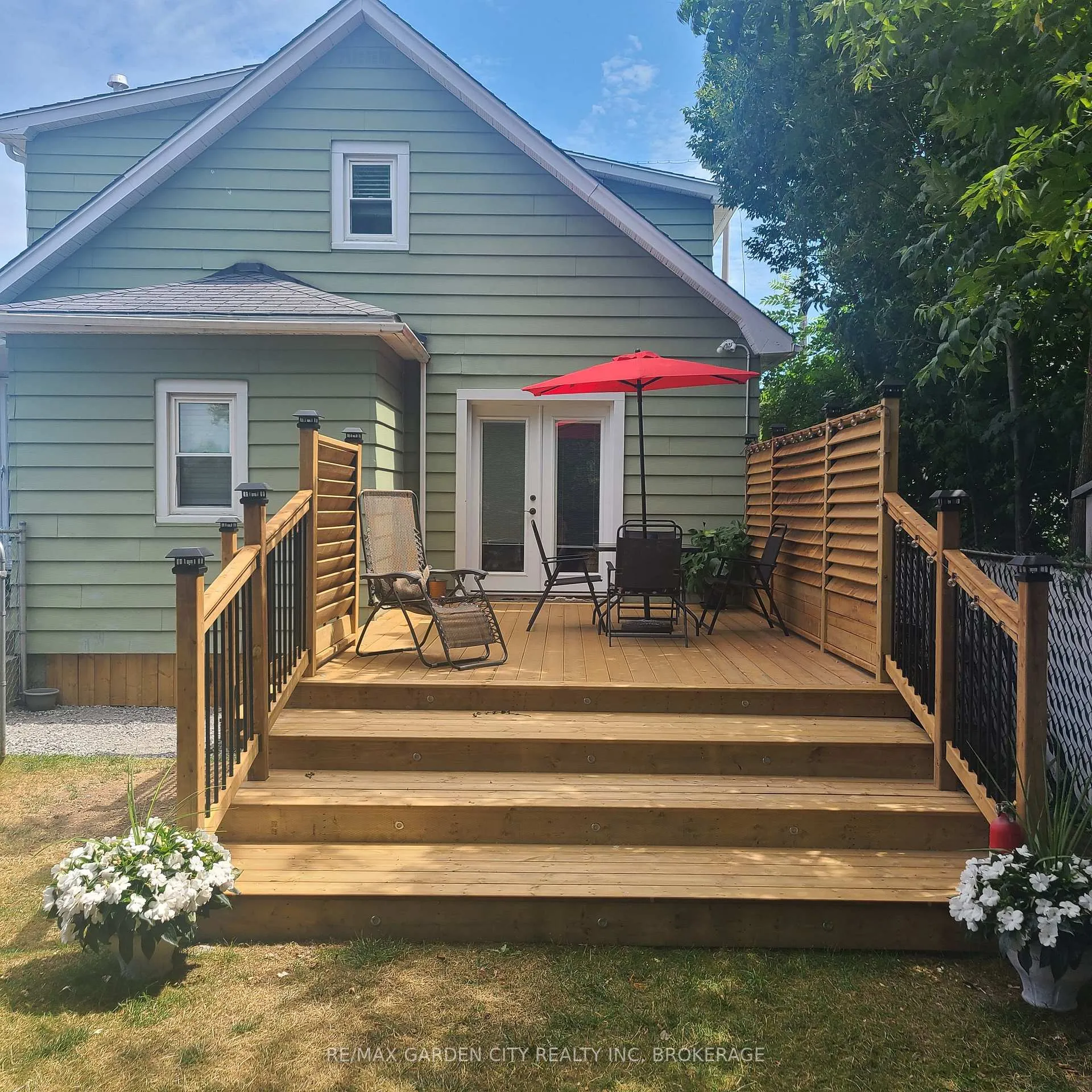 Photo 2 of Unit One, 75 Thomas Street, St. Catharines, Downtown — HOMEH