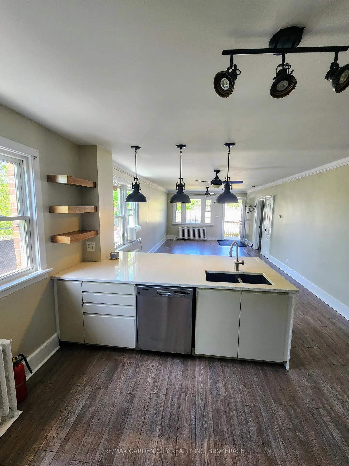 Photo 6 of Unit One, 75 Thomas Street, St. Catharines, Downtown — HOMEH