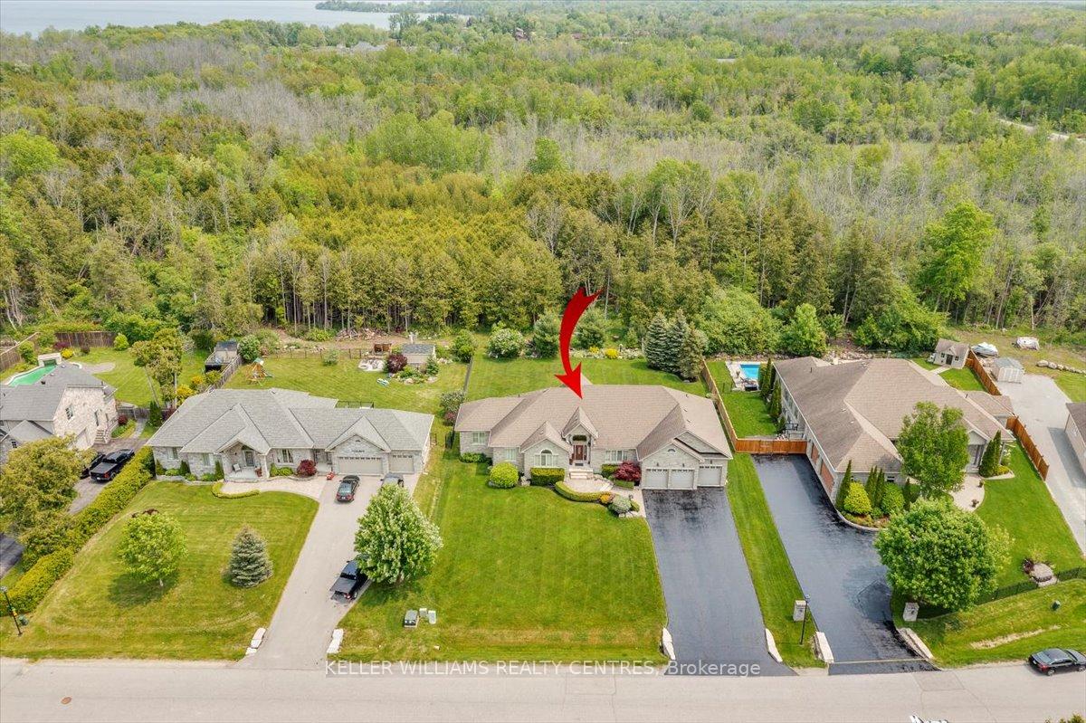 Photo 3 of 41 Huntley Drive, Georgina, Historic Lakeshore Communities — HOMEH