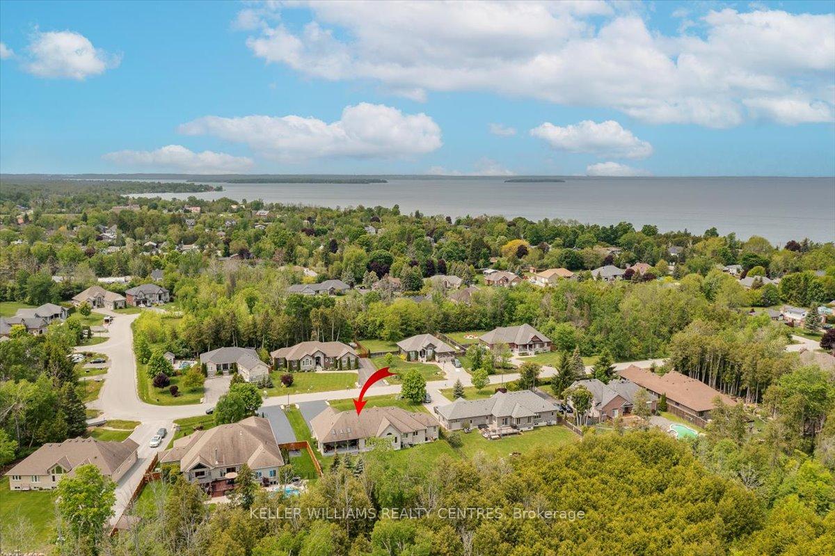 Photo 5 of 41 Huntley Drive, Georgina, Historic Lakeshore Communities — HOMEH