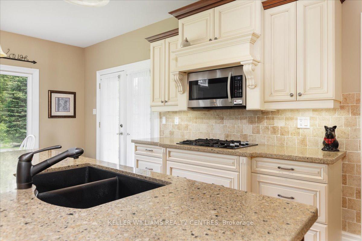 Photo 16 of 41 Huntley Drive, Georgina, Historic Lakeshore Communities — HOMEH