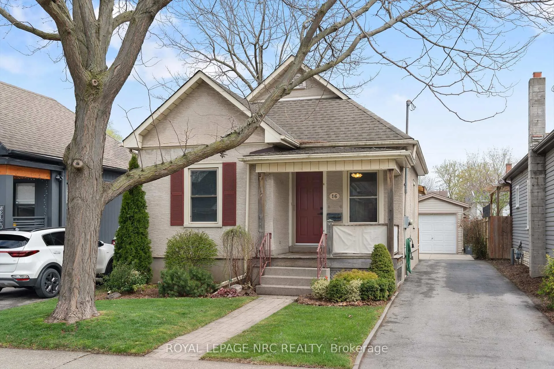 Photo 1 of 16 McGhie Street, St. Catharines, Downtown — HOMEH