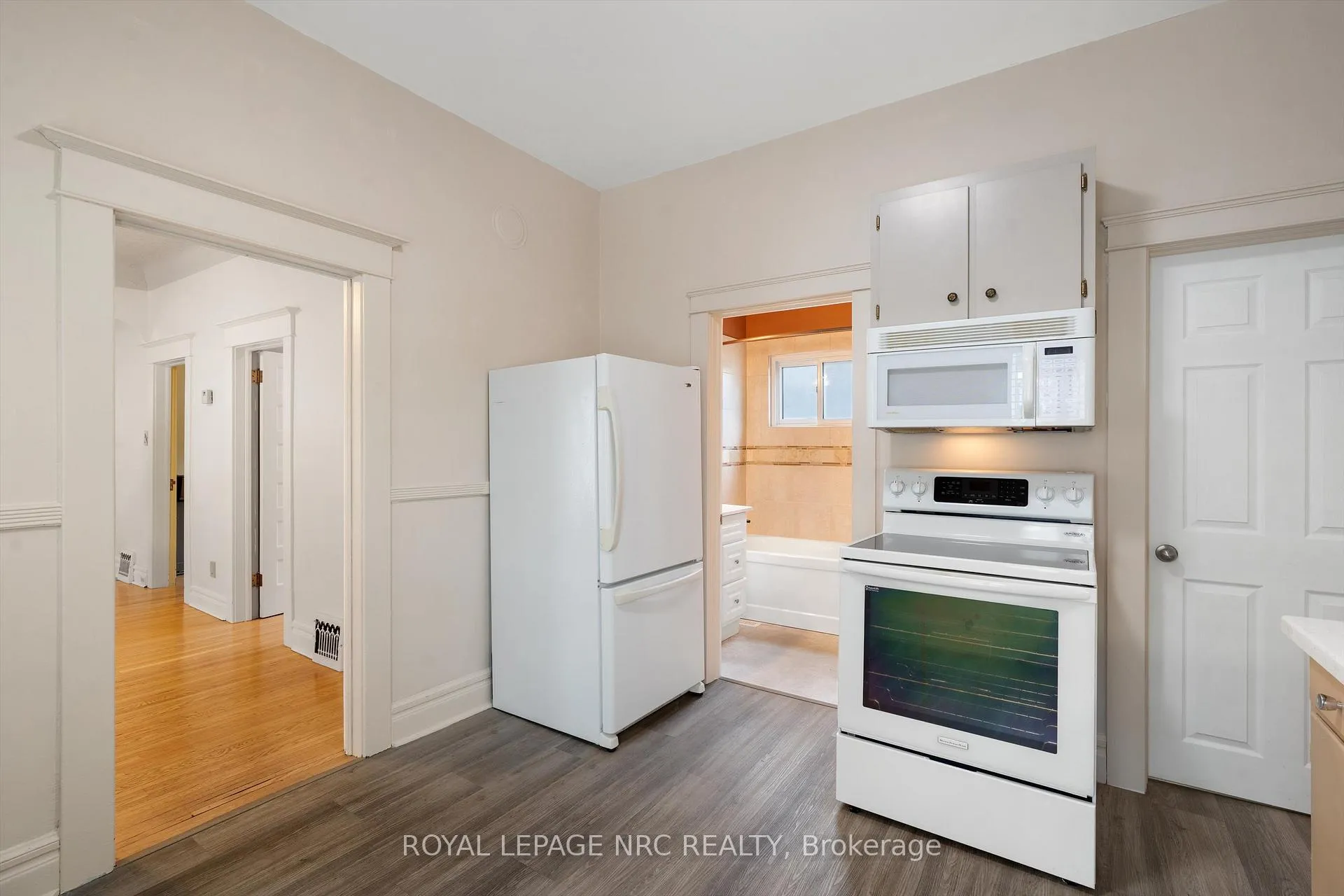 Photo 13 of 16 McGhie Street, St. Catharines, Downtown — HOMEH