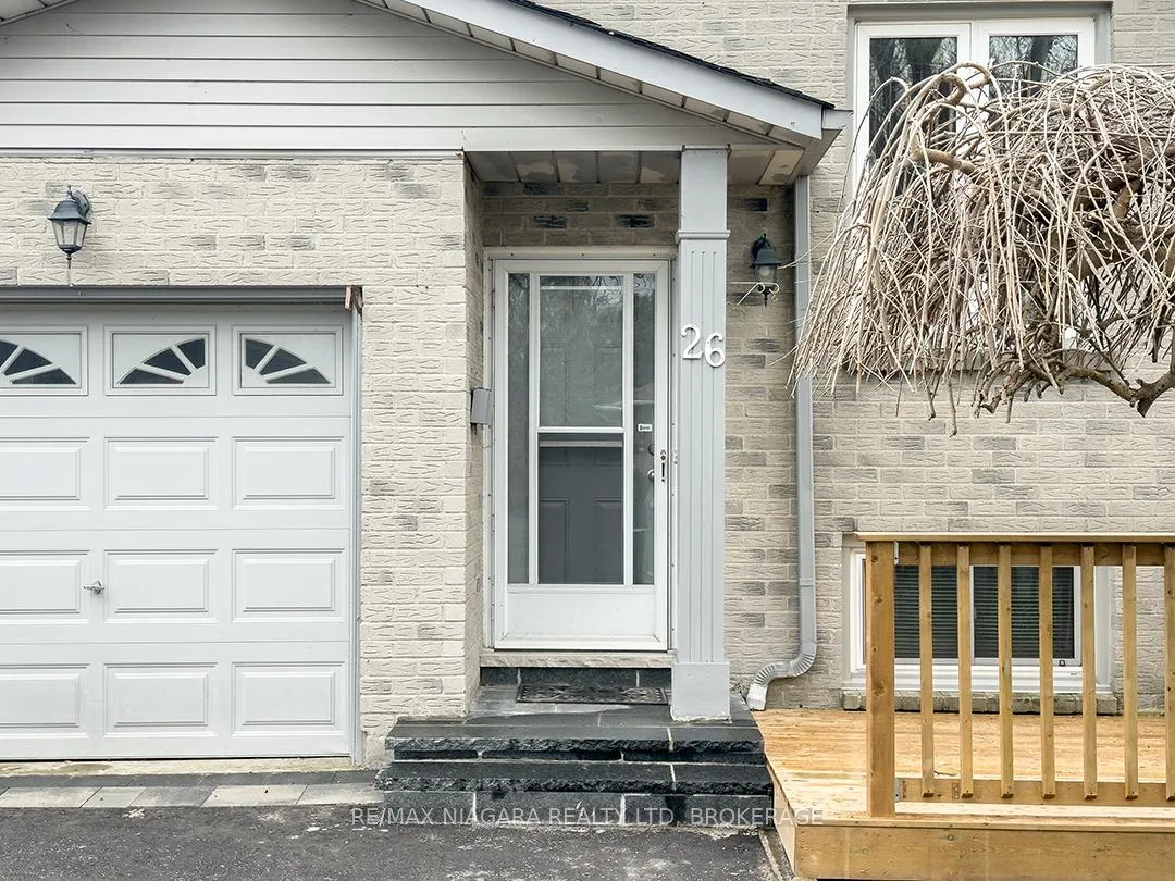 Photo 4 of 26 Lampman Crescent, Thorold, Confederation Heights — HOMEH