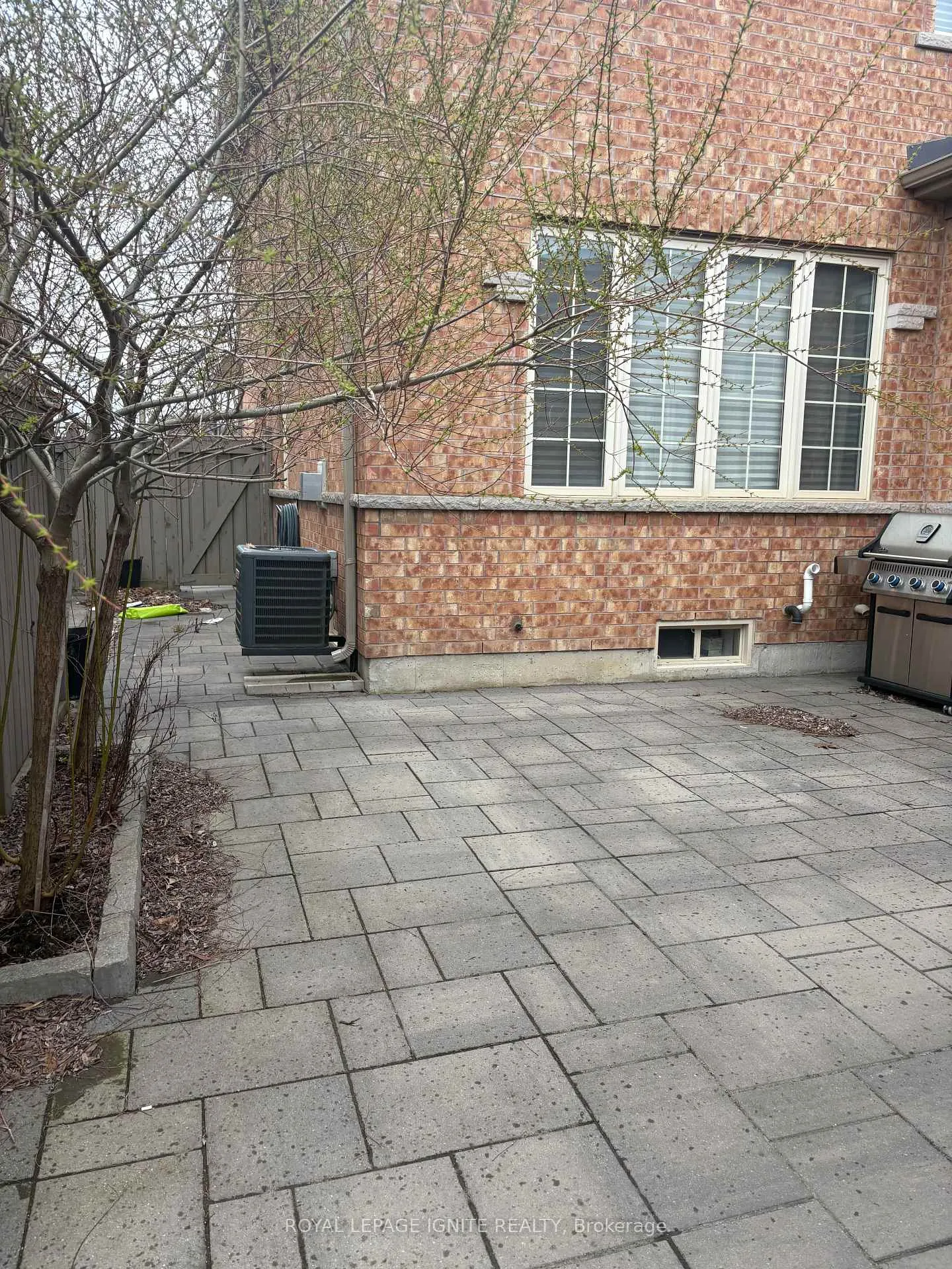 Photo 29 of 209 Barons Street, Vaughan, Kleinburg — HOMEH