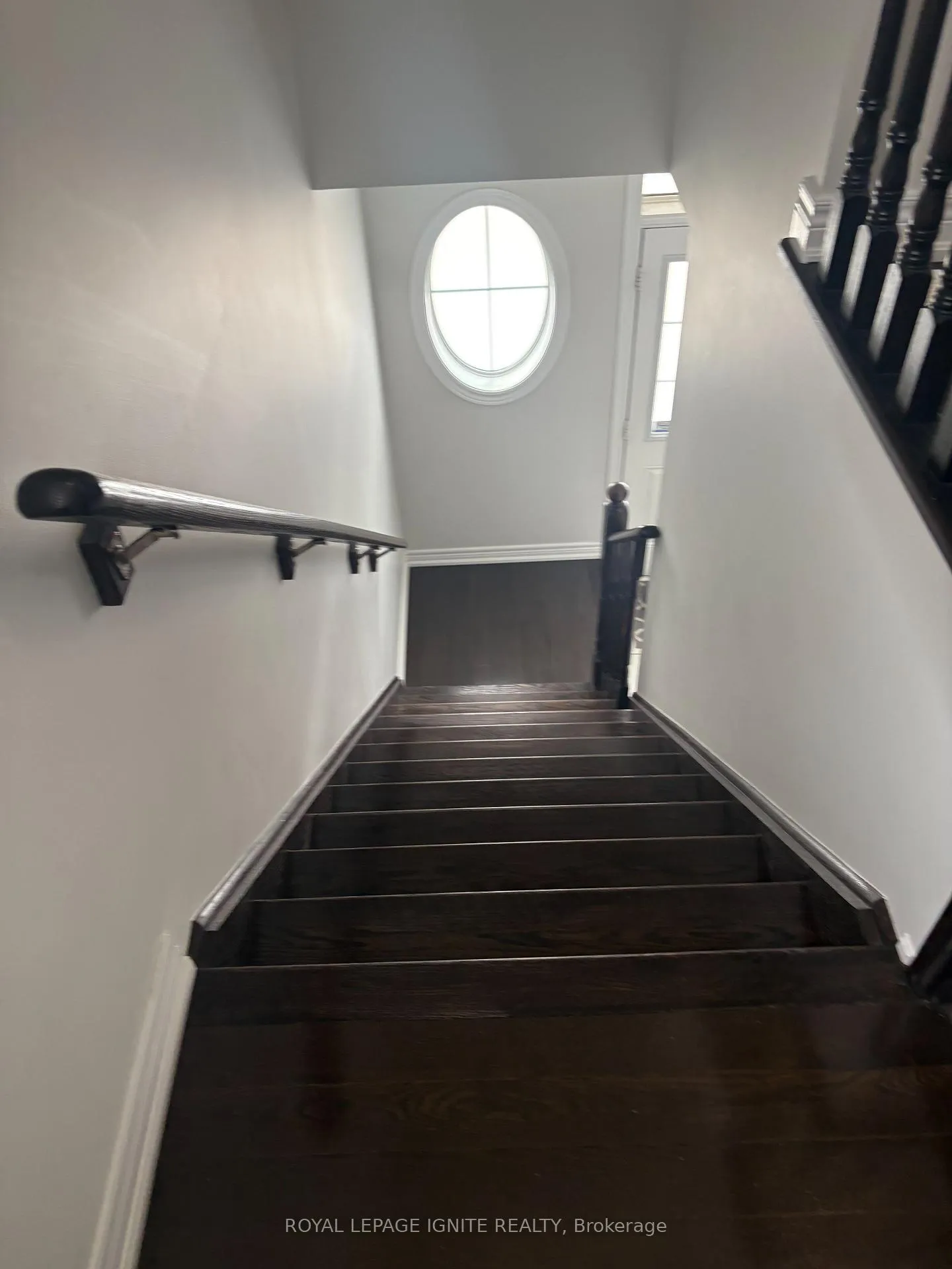 Photo 16 of 209 Barons Street, Vaughan, Kleinburg — HOMEH