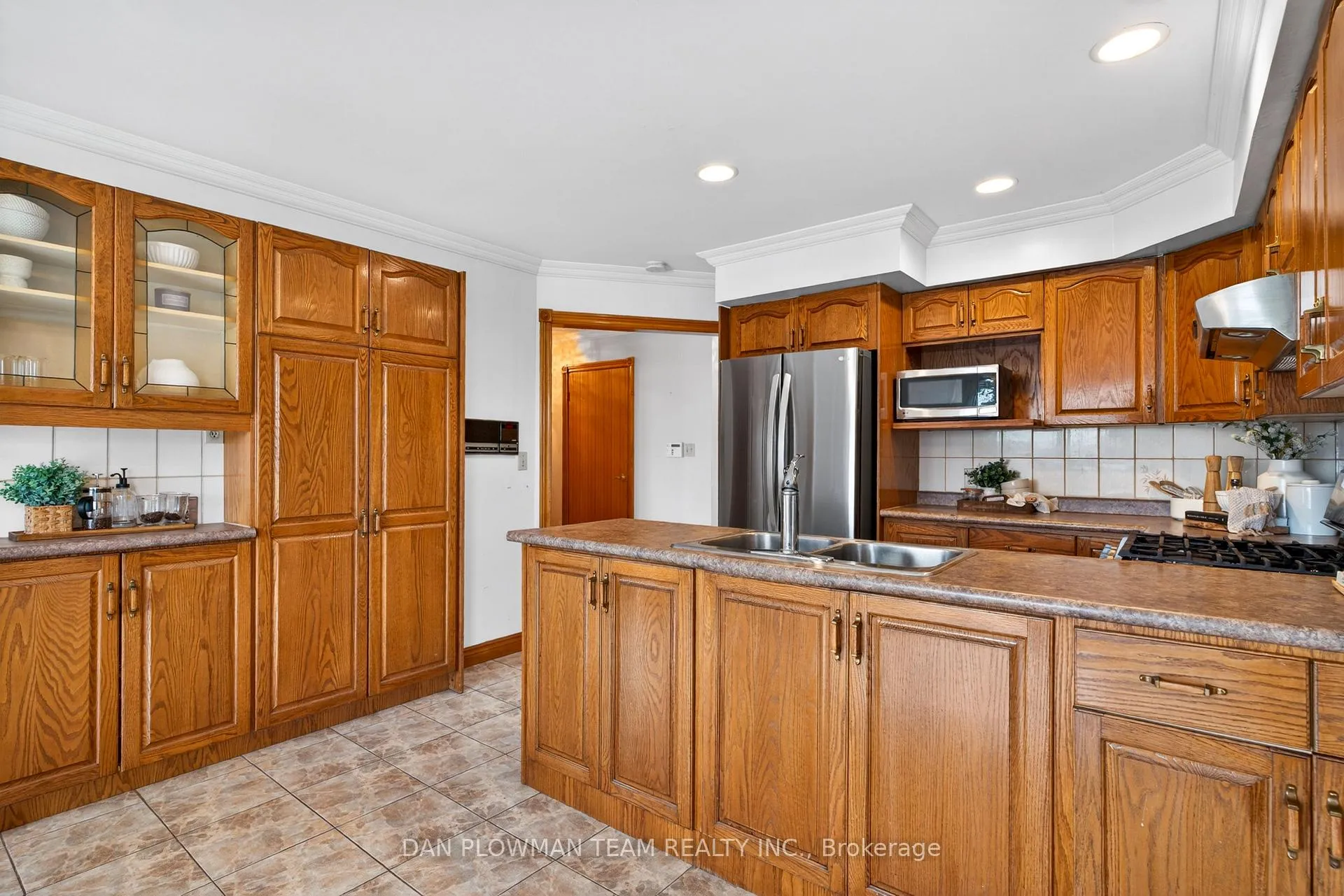 Photo 11 of 357 Powell Road, Whitby, Blue Grass Meadows — HOMEH