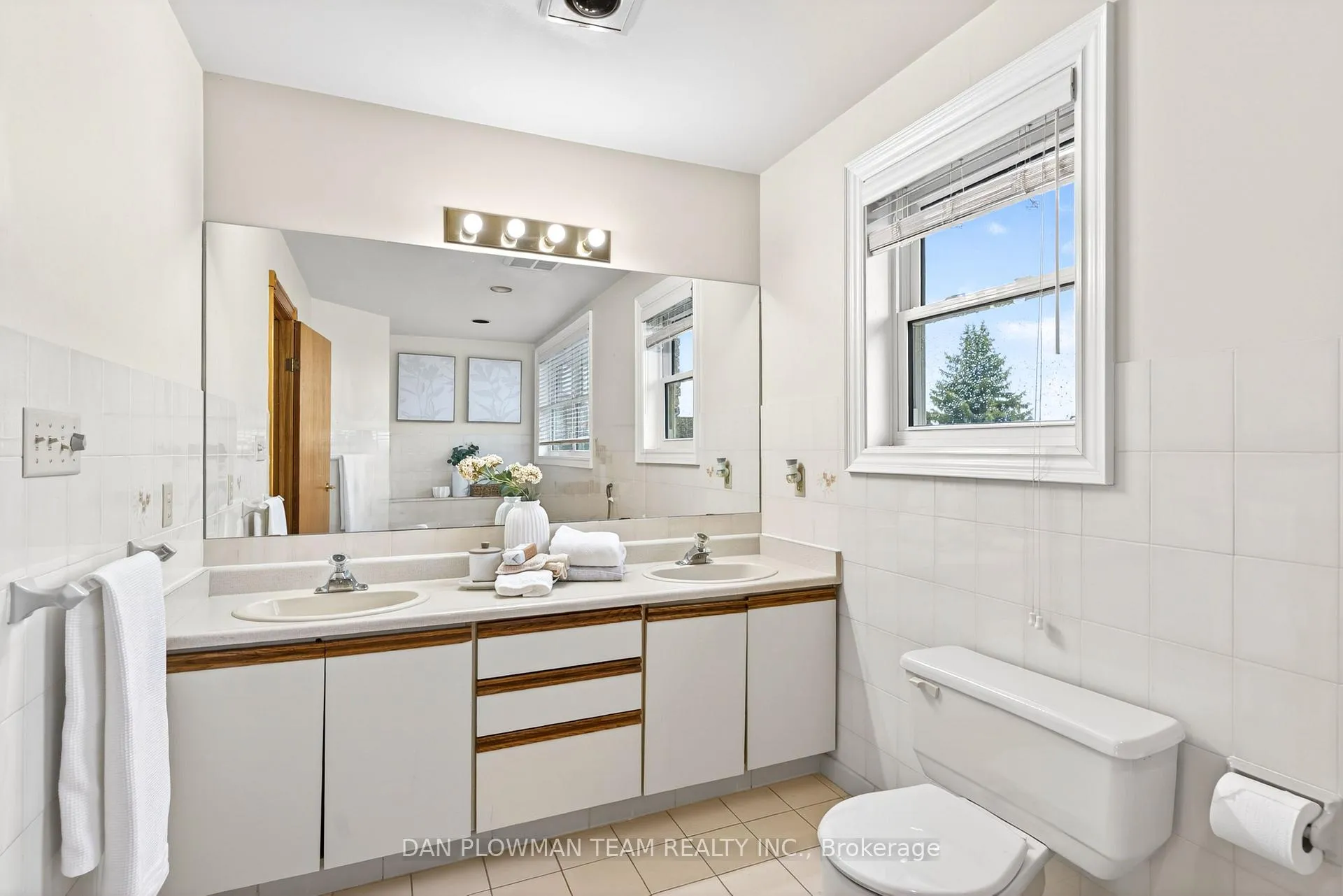 Photo 25 of 357 Powell Road, Whitby, Blue Grass Meadows — HOMEH