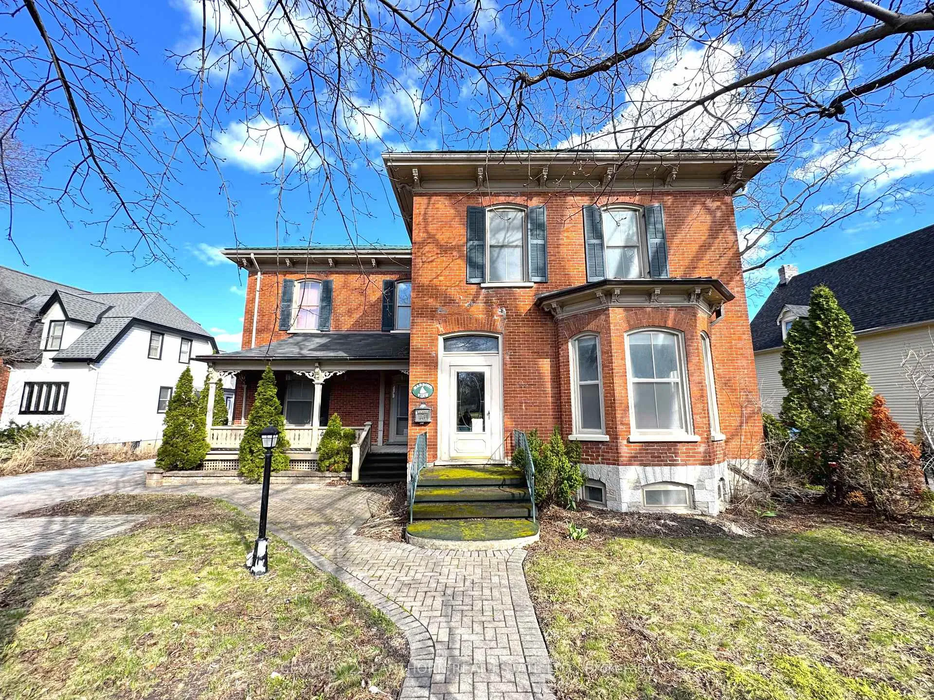 Photo 2 of 340 Main Street, Prince Edward County, Picton Ward — HOMEH
