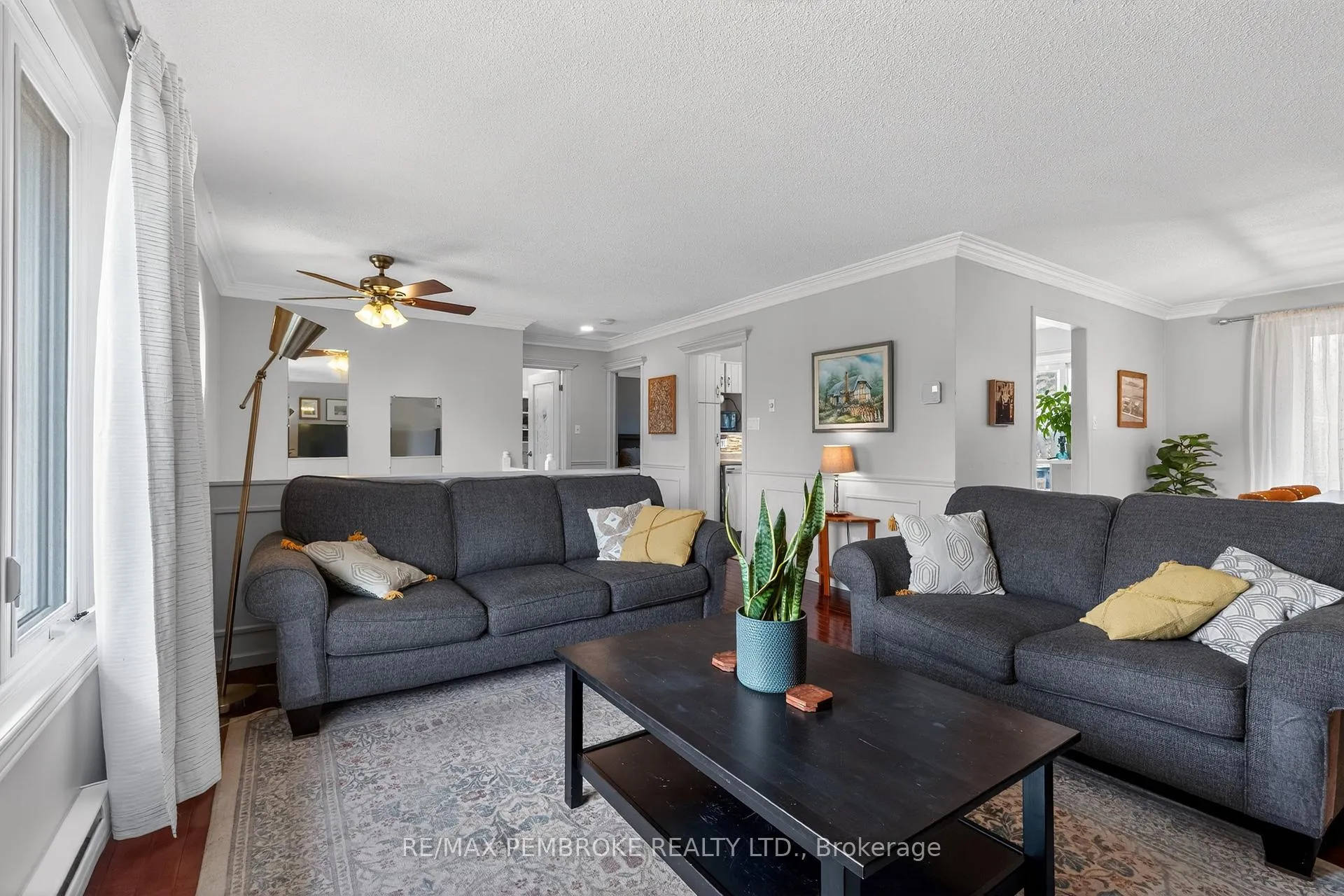 Photo 7 of 13 Point Crescent, Petawawa — HOMEH