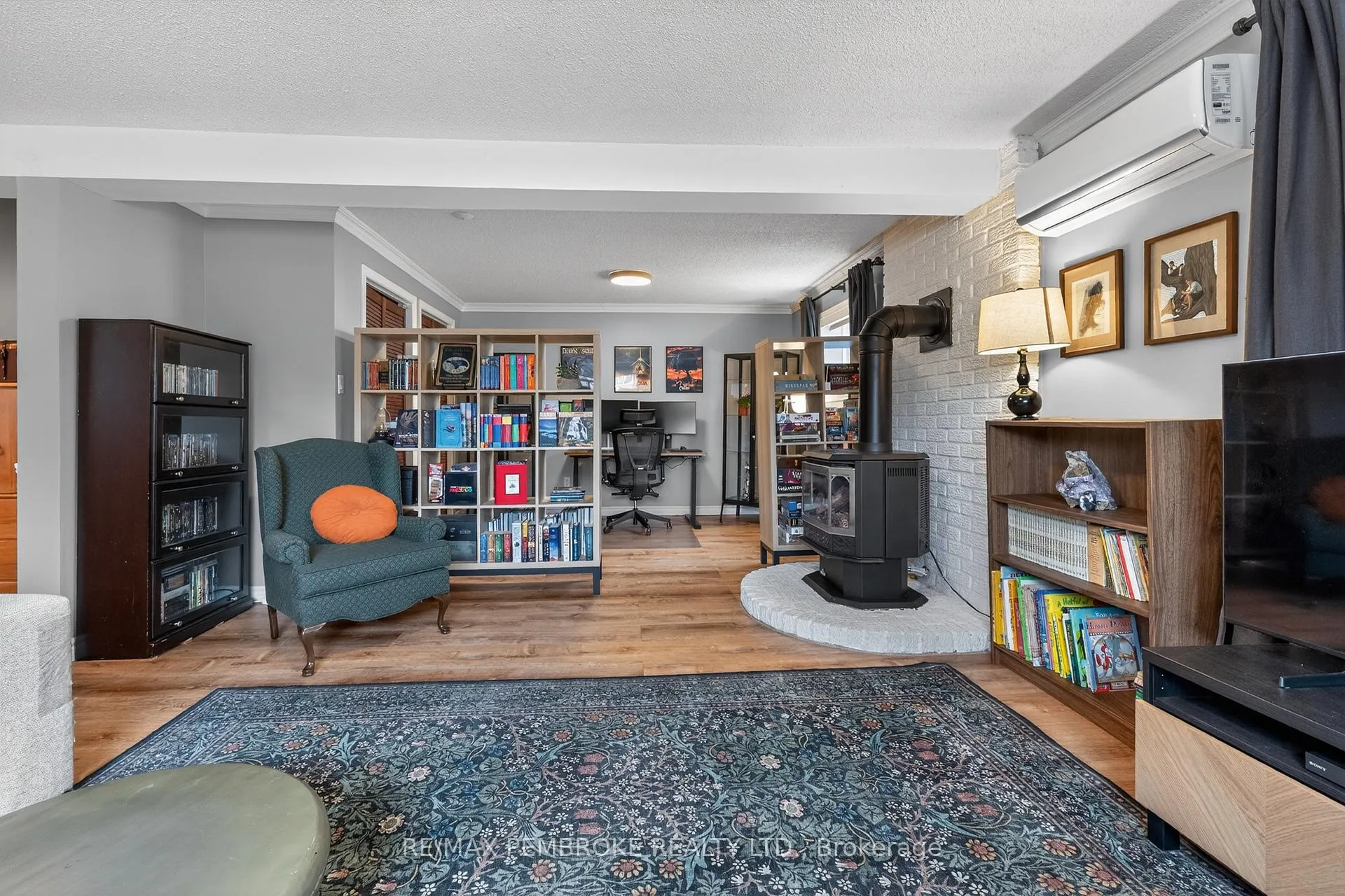 Photo 36 of 13 Point Crescent, Petawawa — HOMEH