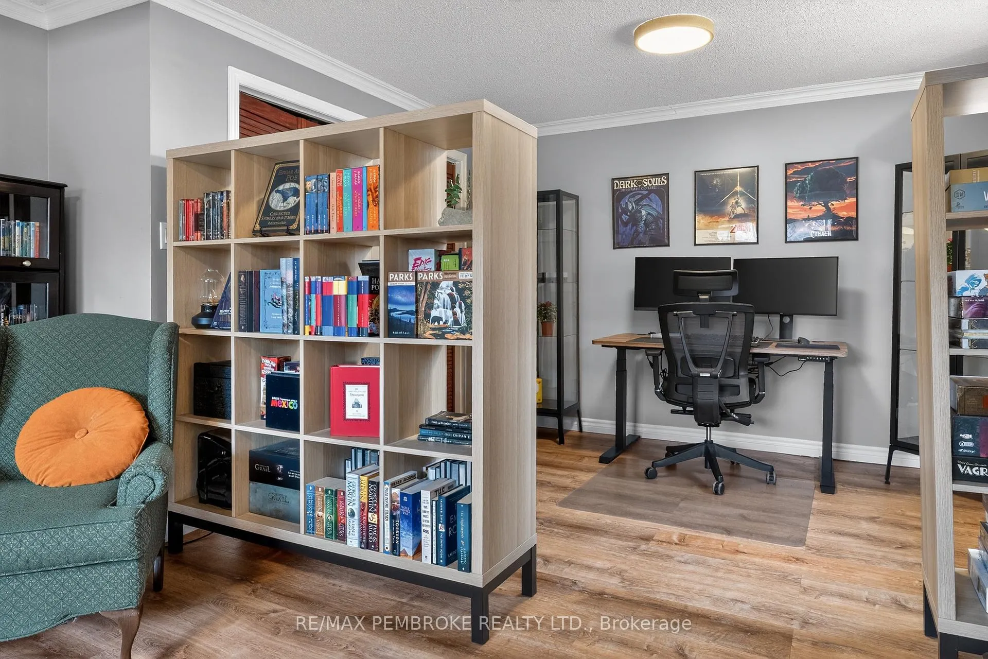 Photo 37 of 13 Point Crescent, Petawawa — HOMEH