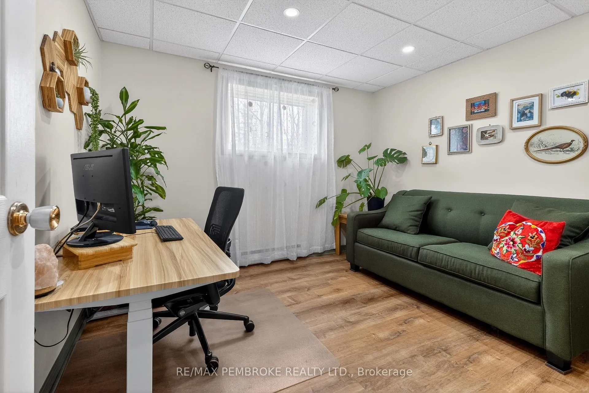 Photo 42 of 13 Point Crescent, Petawawa — HOMEH