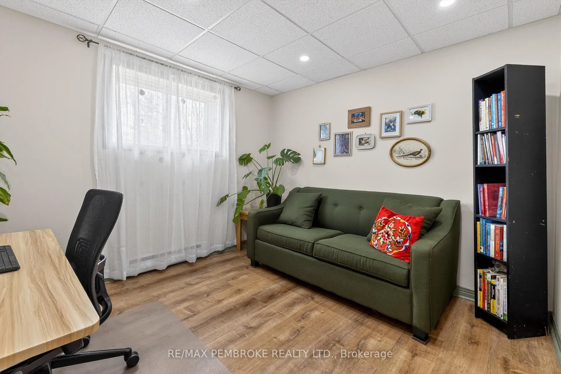 Photo 43 of 13 Point Crescent, Petawawa — HOMEH
