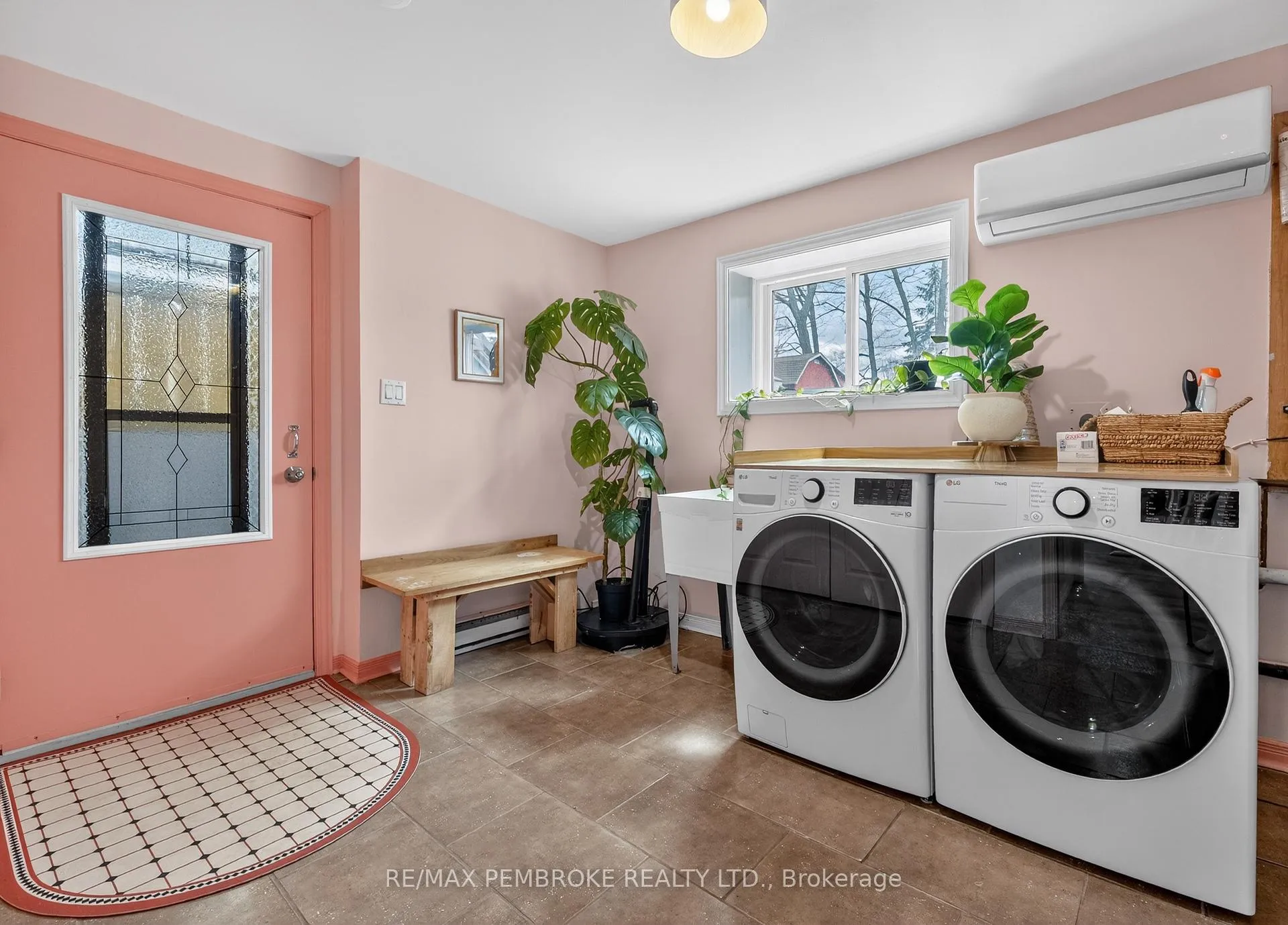 Photo 45 of 13 Point Crescent, Petawawa — HOMEH