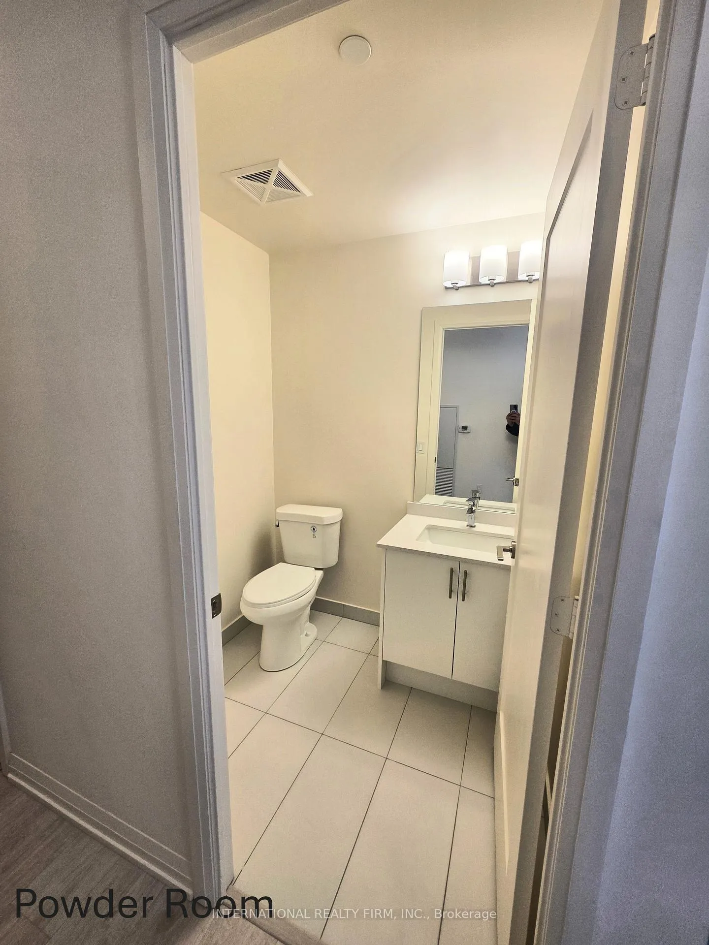 Photo 3 of Unit 909, 8960 Jane St., Vaughan, Concord — HOMEH