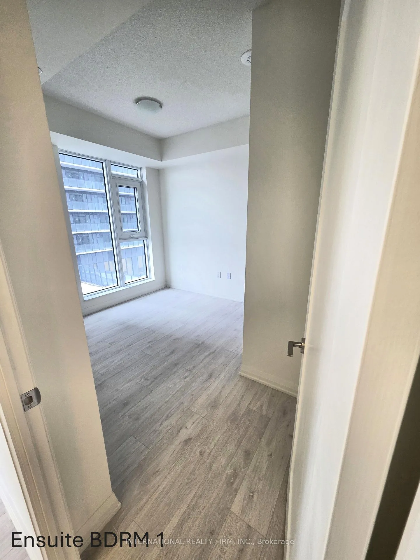 Photo 5 of Unit 909, 8960 Jane St., Vaughan, Concord — HOMEH