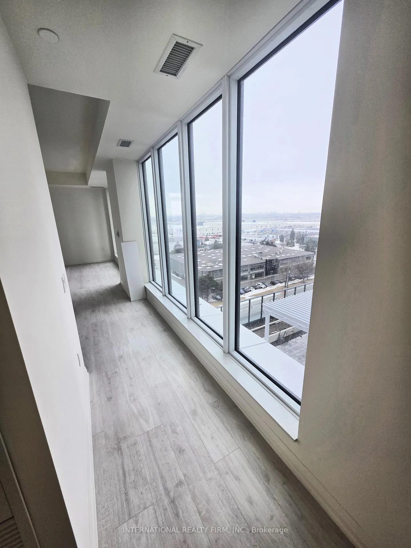 Photo 10 of Unit 909, 8960 Jane St., Vaughan, Concord — HOMEH
