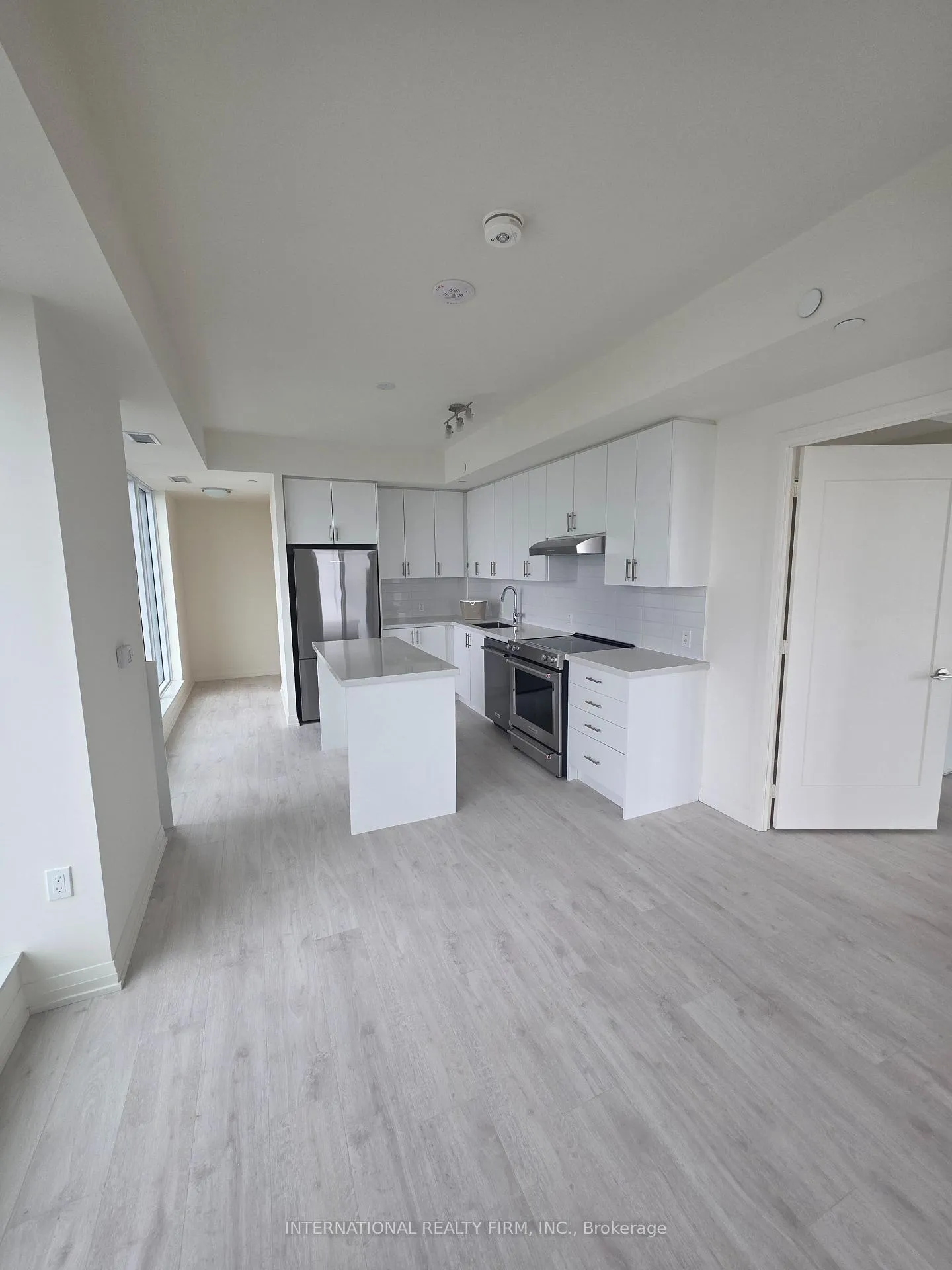 Photo 23 of Unit 909, 8960 Jane St., Vaughan, Concord — HOMEH