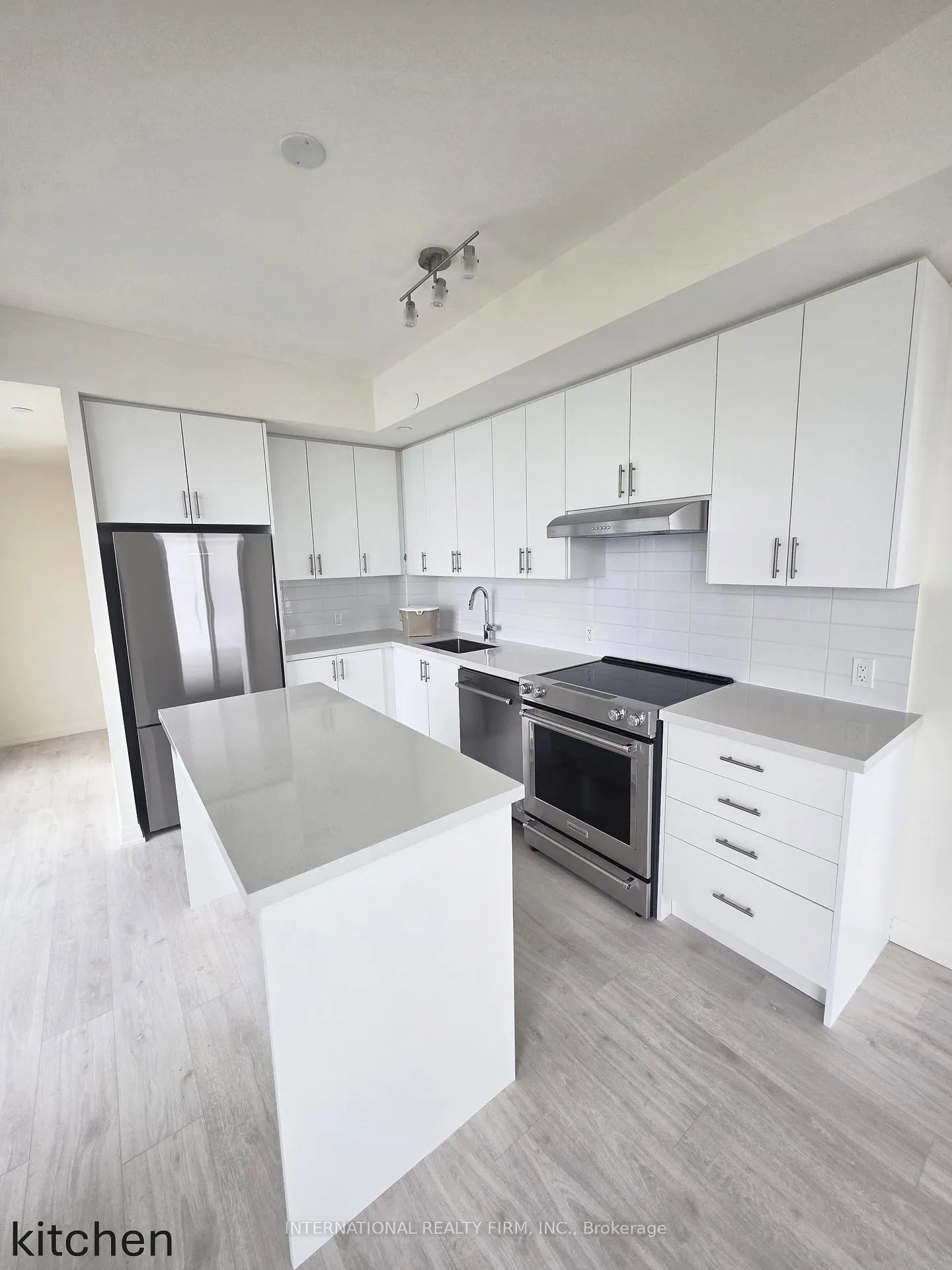 Photo 26 of Unit 909, 8960 Jane St., Vaughan, Concord — HOMEH