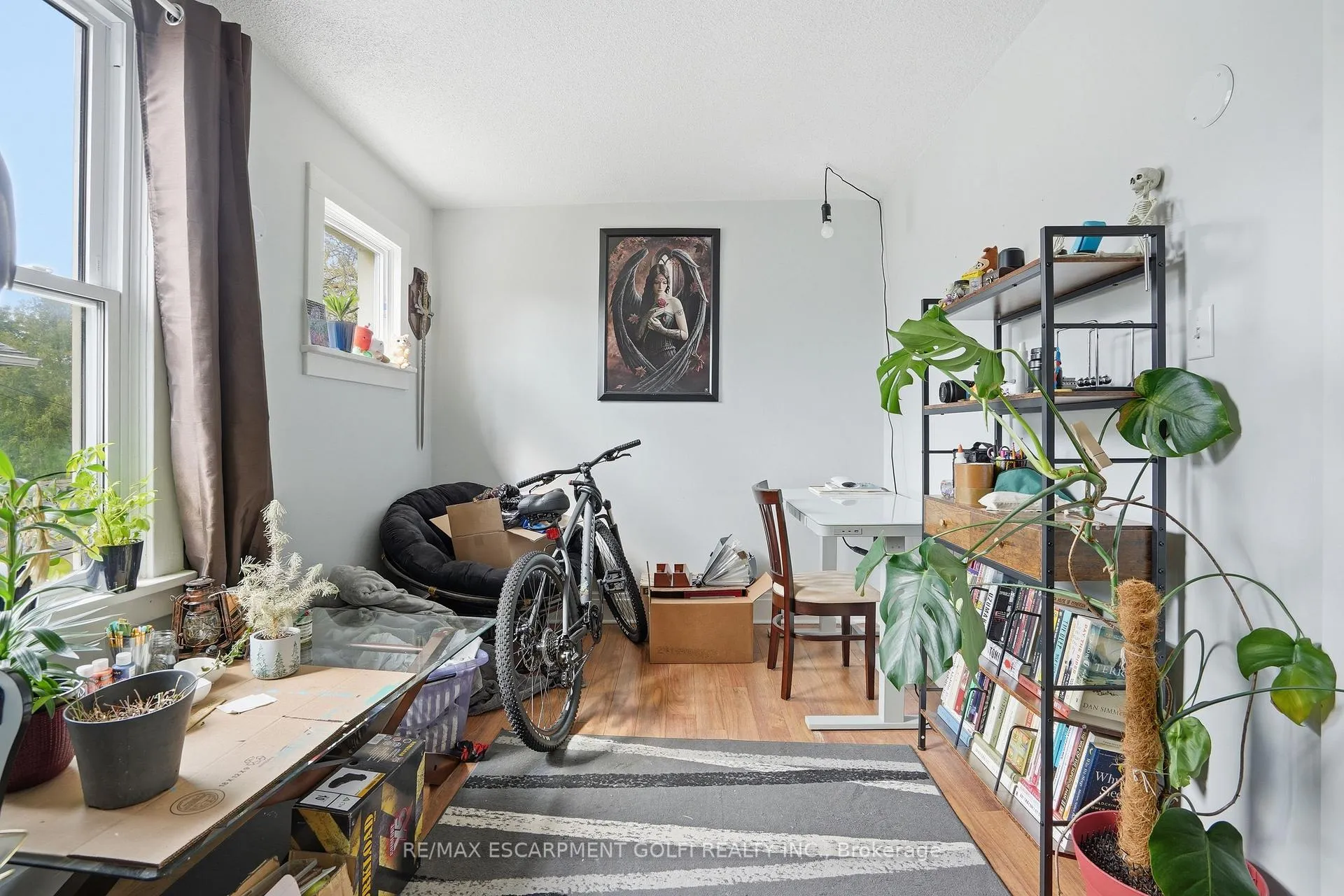 Photo 14 of 239 York Street, St. Catharines, Haig — HOMEH