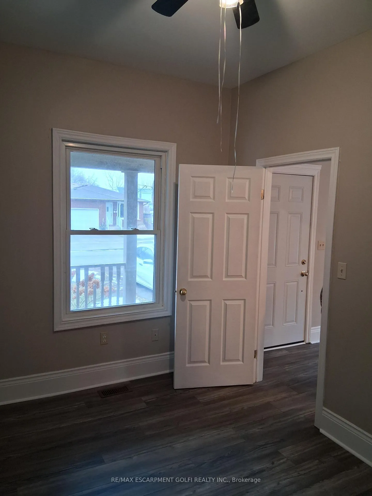 Photo 26 of 239 York Street, St. Catharines, Haig — HOMEH