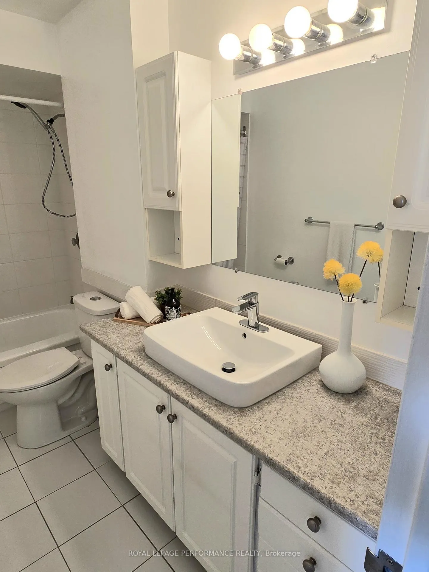 Photo 32 of Unit 1113, 20 Chesterton Drive, Ottawa, Borden Farm/Stewart Farm/Carleton Heights/Parkwood Hills — HOMEH