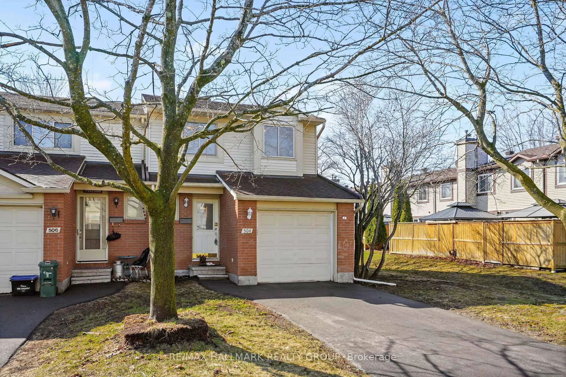 Photo 2 of 504 Canotia Place, Ottawa, Fallingbrook/Pineridge — HOMEH